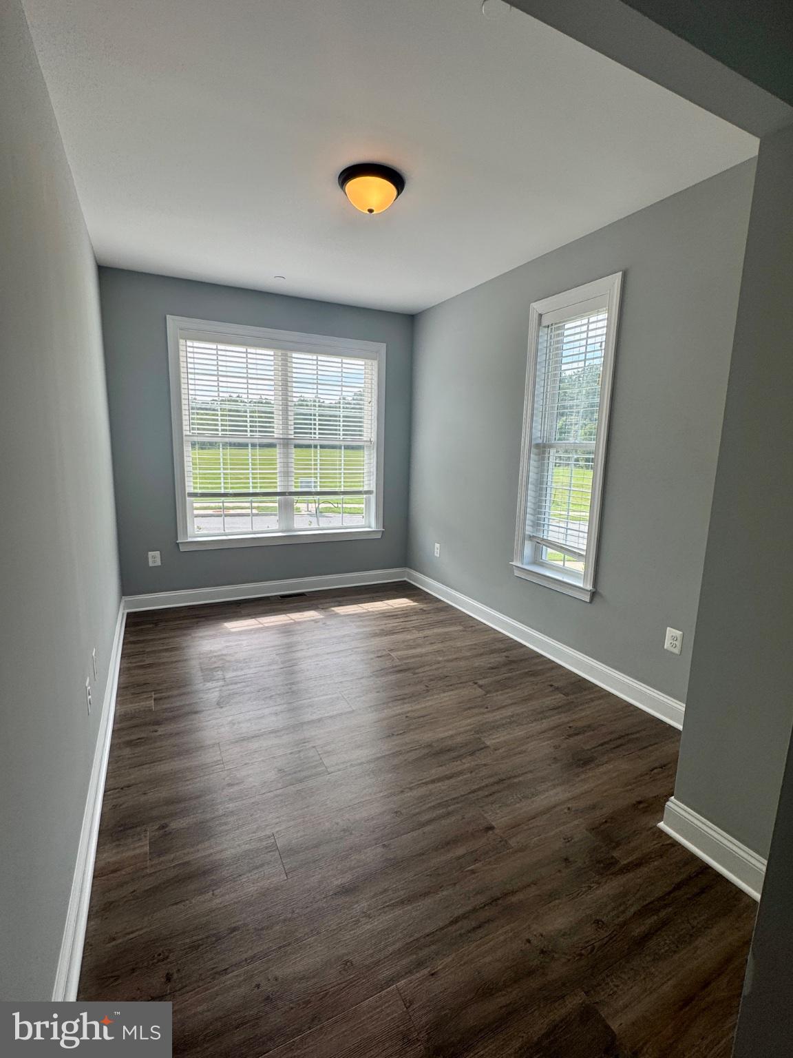 1005 CLOVER CIRCLE