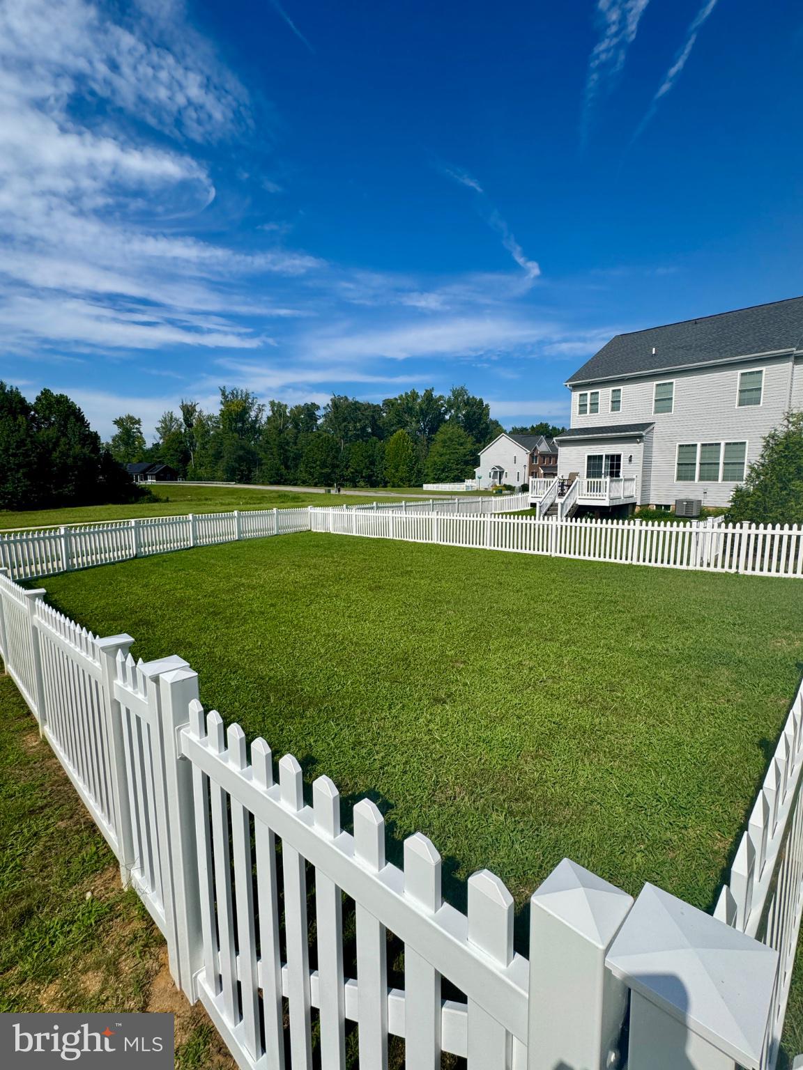 1005 CLOVER CIRCLE