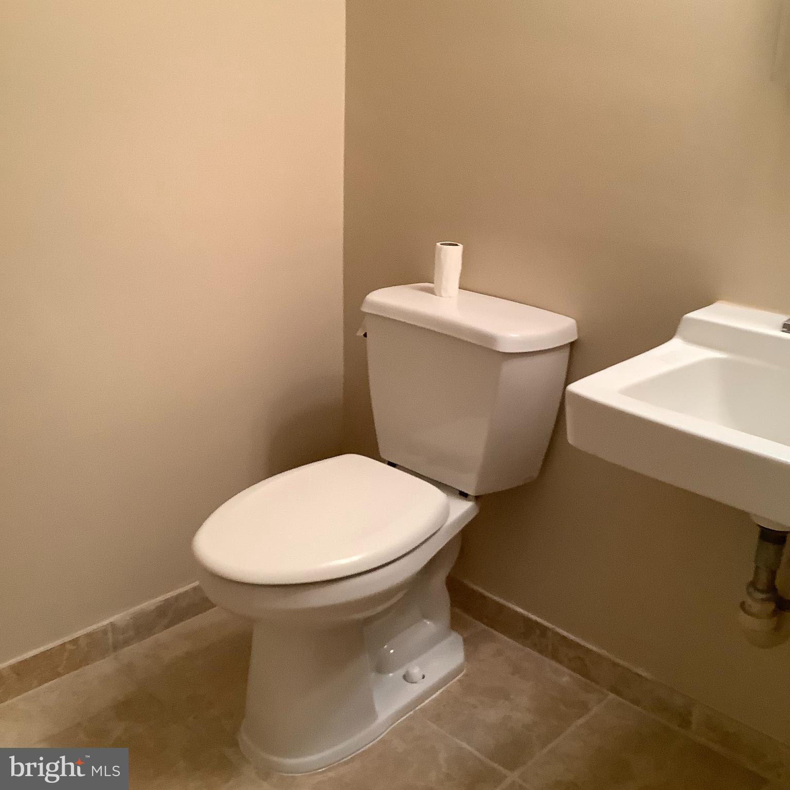 RAINTREE - Residential Lease