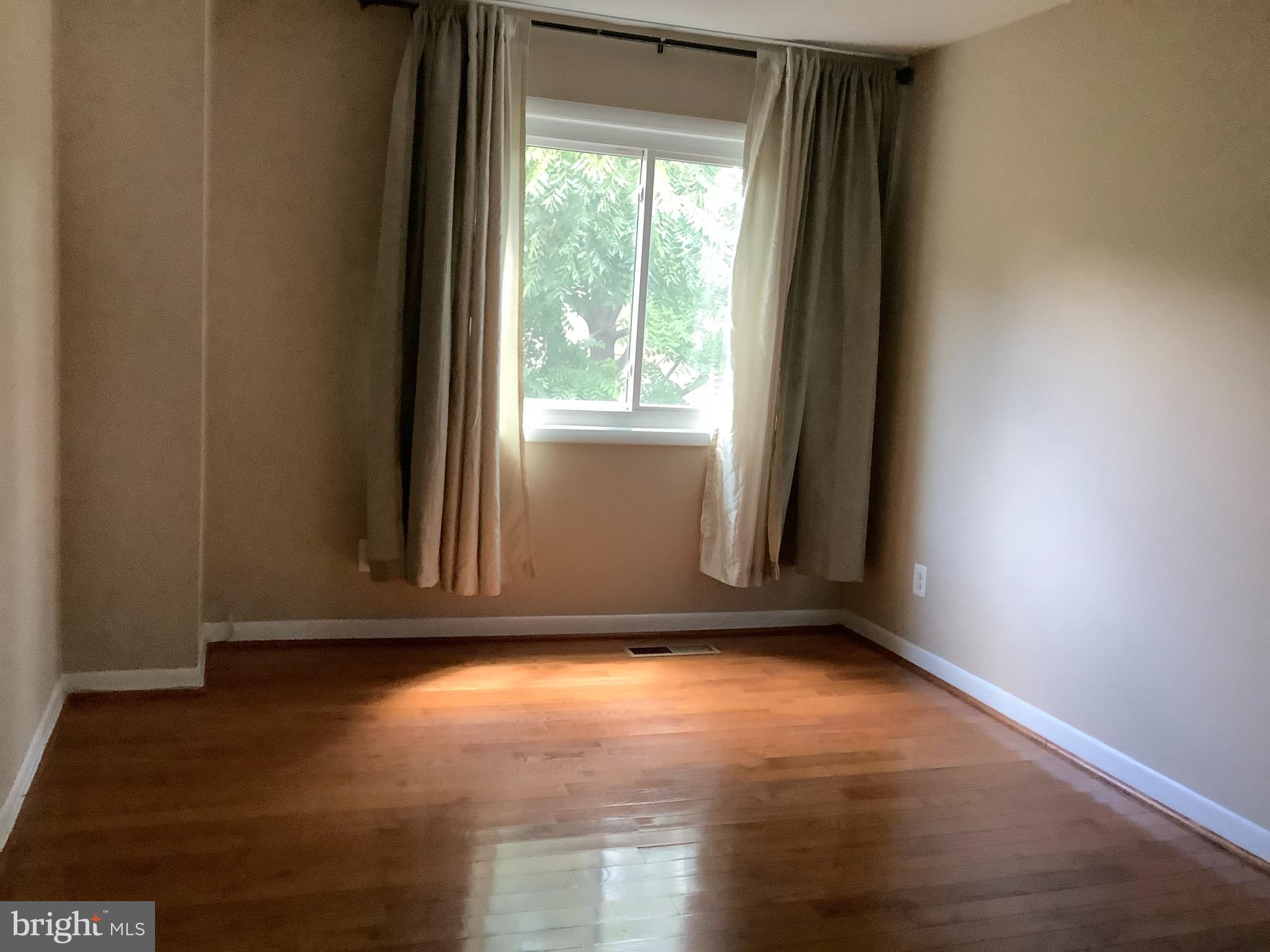 RAINTREE - Residential Lease