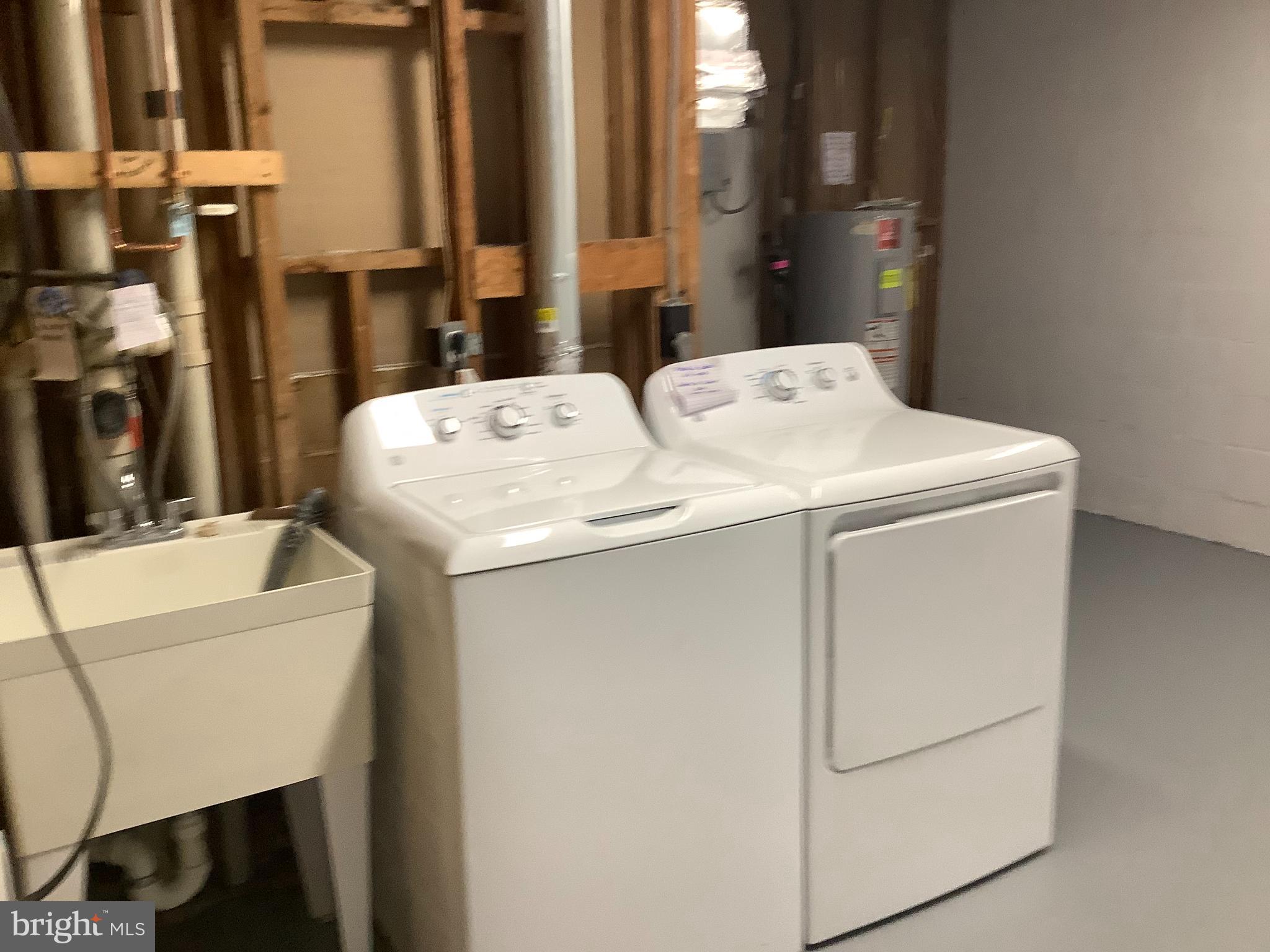 RAINTREE - Residential Lease