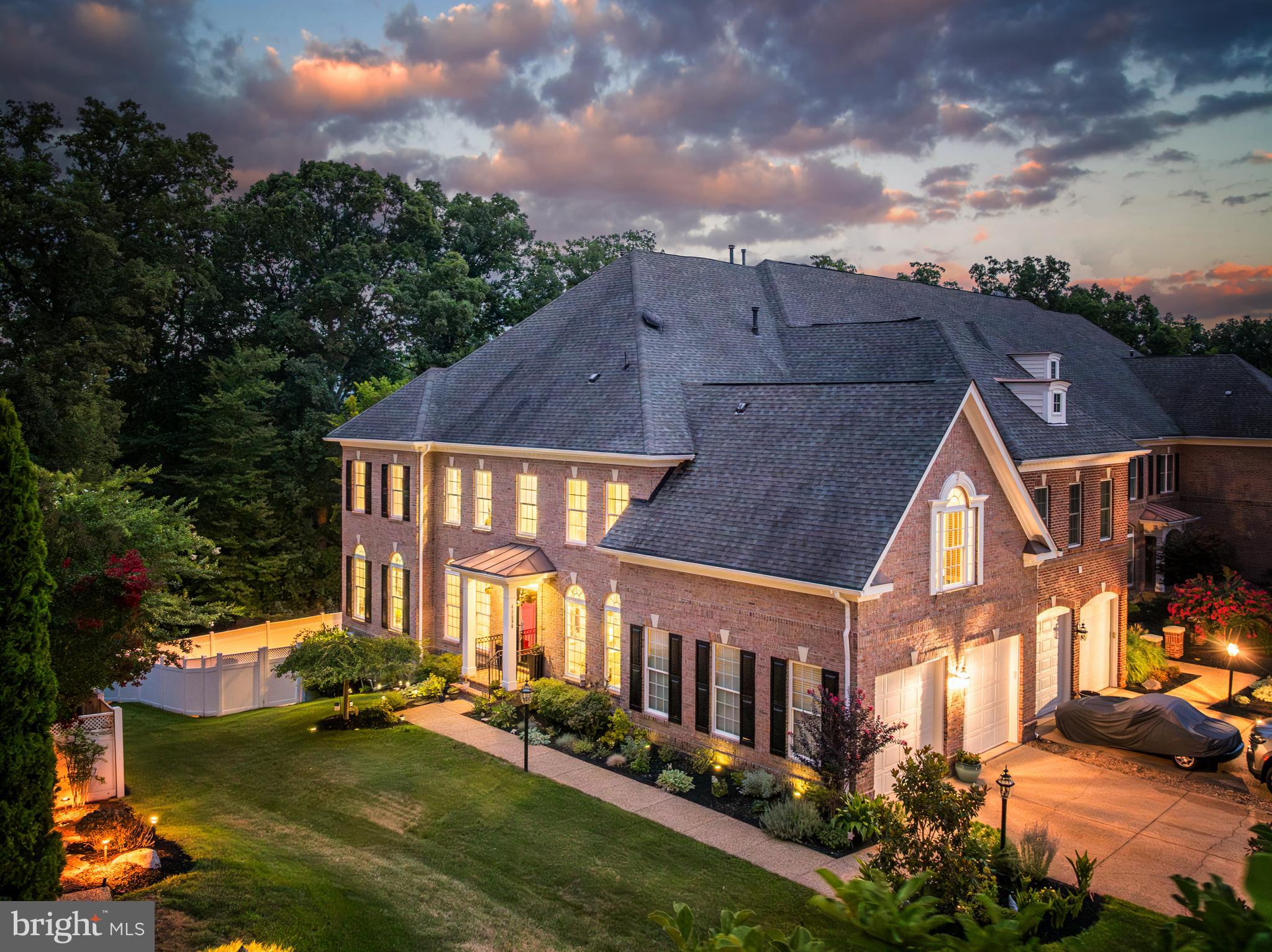LANSDOWNE ON THE POTOMAC - Residential