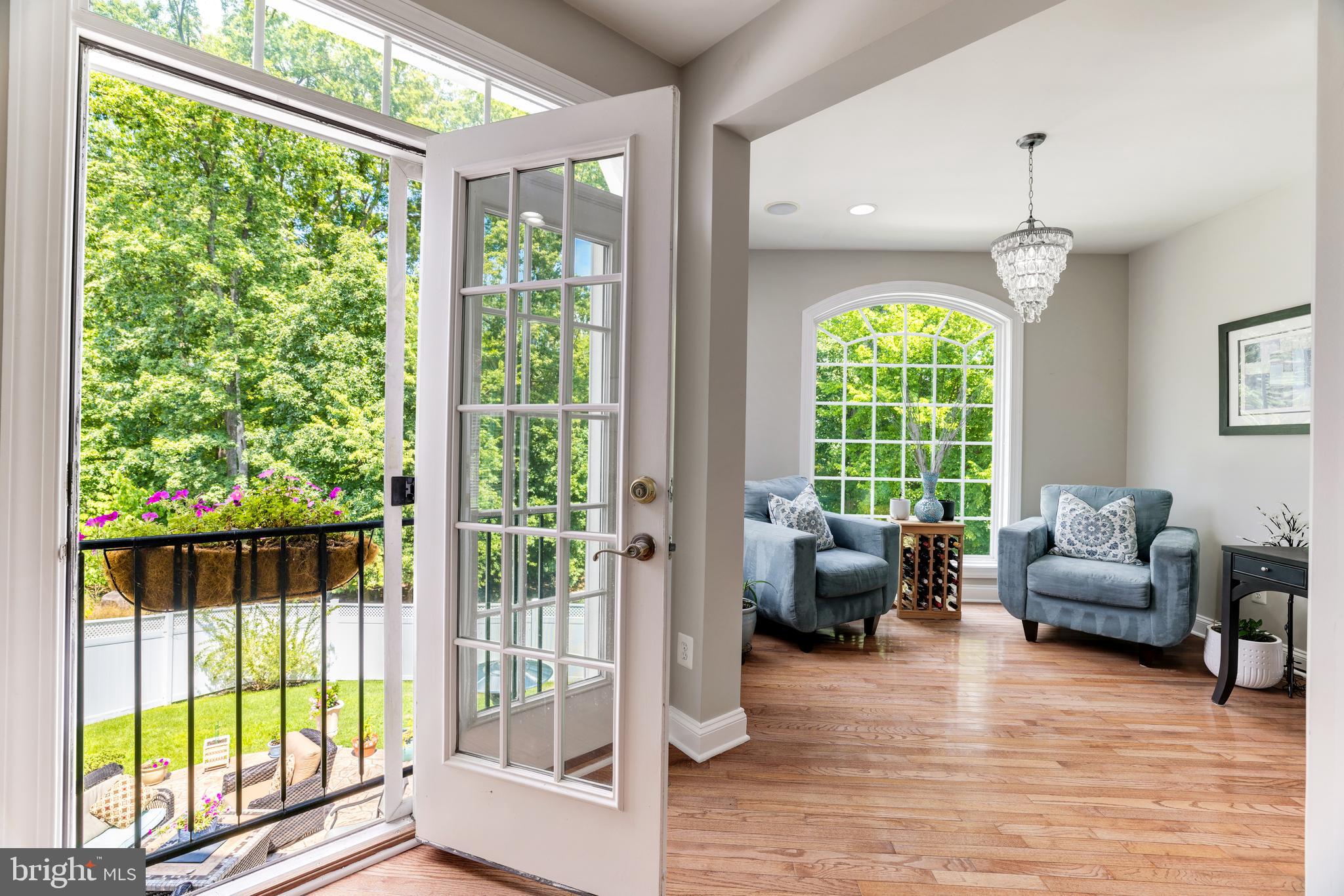 LANSDOWNE ON THE POTOMAC - Residential