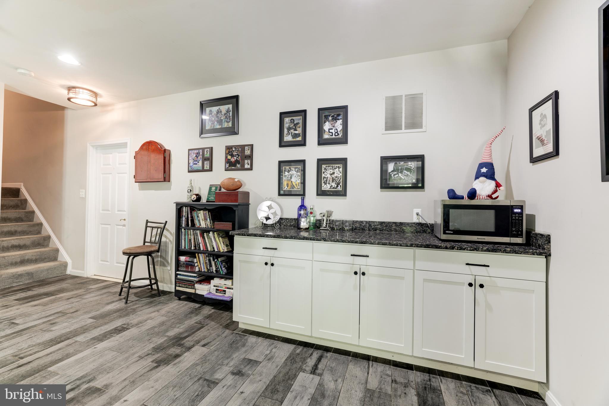 LANSDOWNE ON THE POTOMAC - Residential