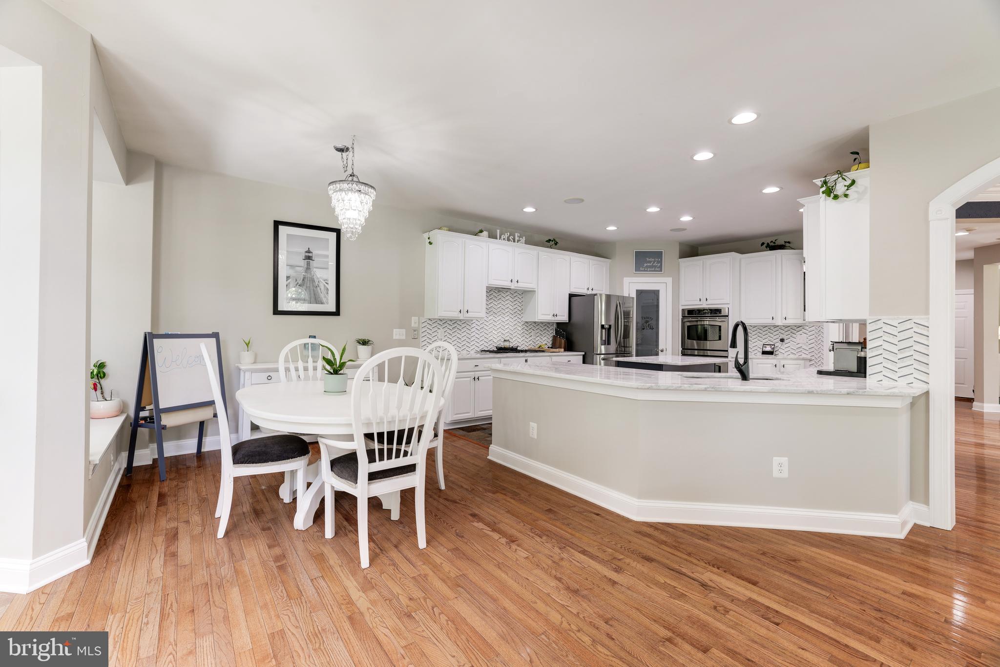 LANSDOWNE ON THE POTOMAC - Residential