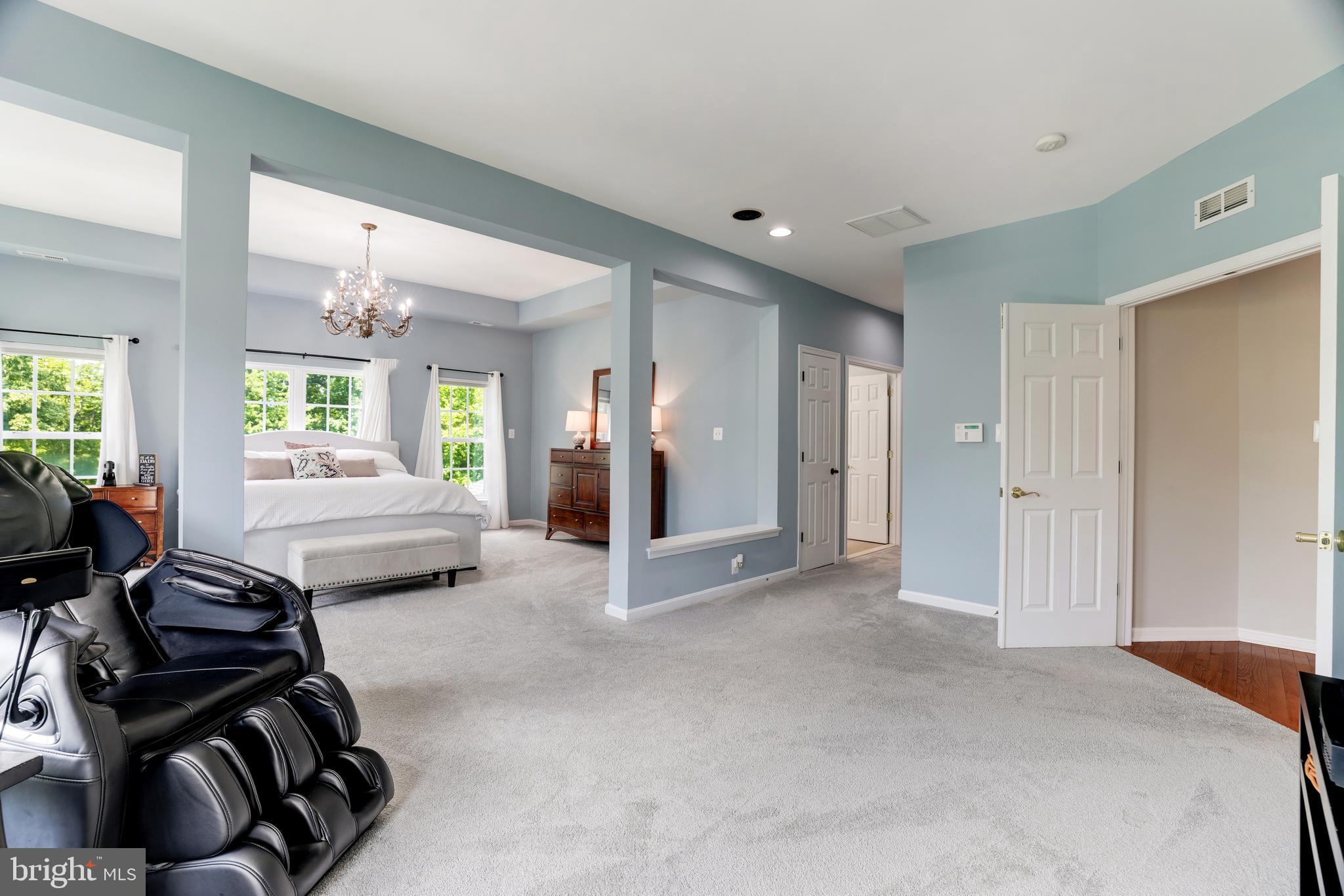 LANSDOWNE ON THE POTOMAC - Residential