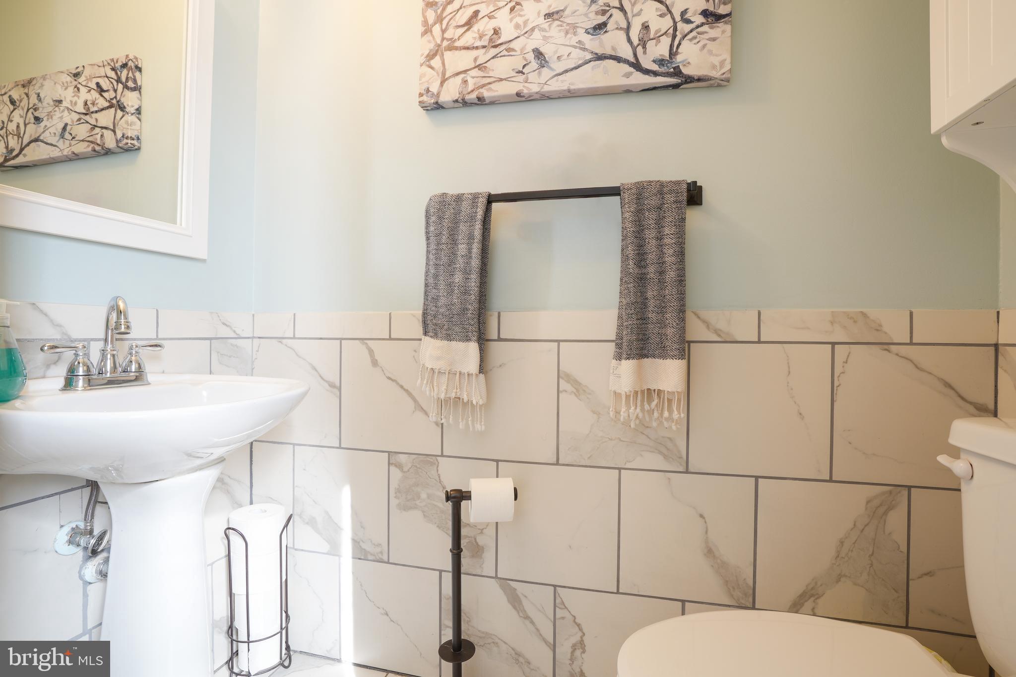 RIVERCHASE - Residential