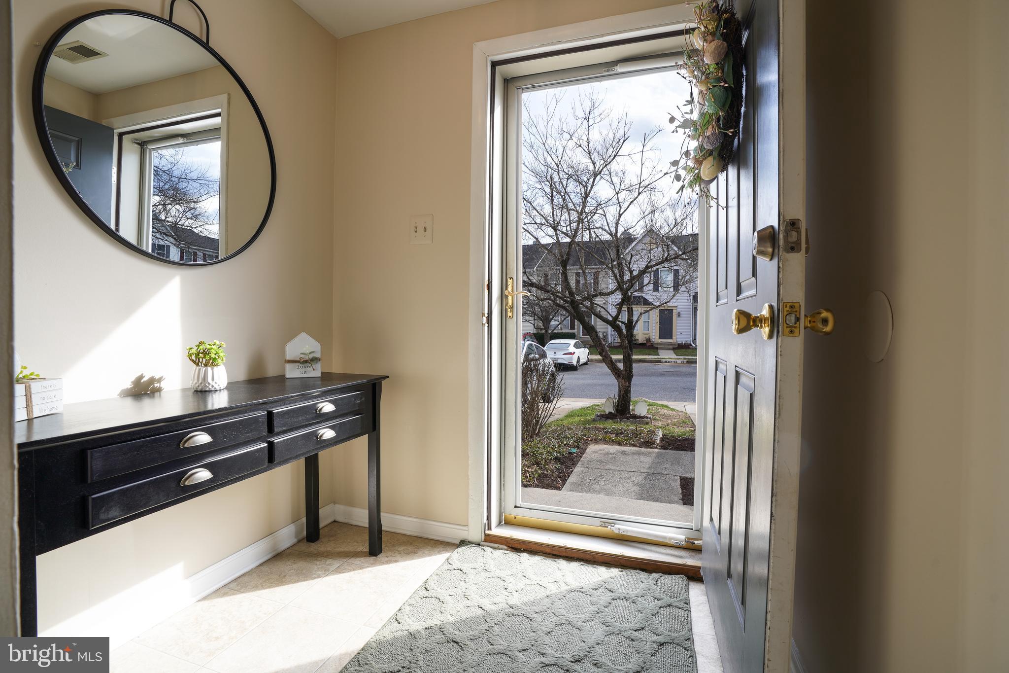 RIVERCHASE - Residential