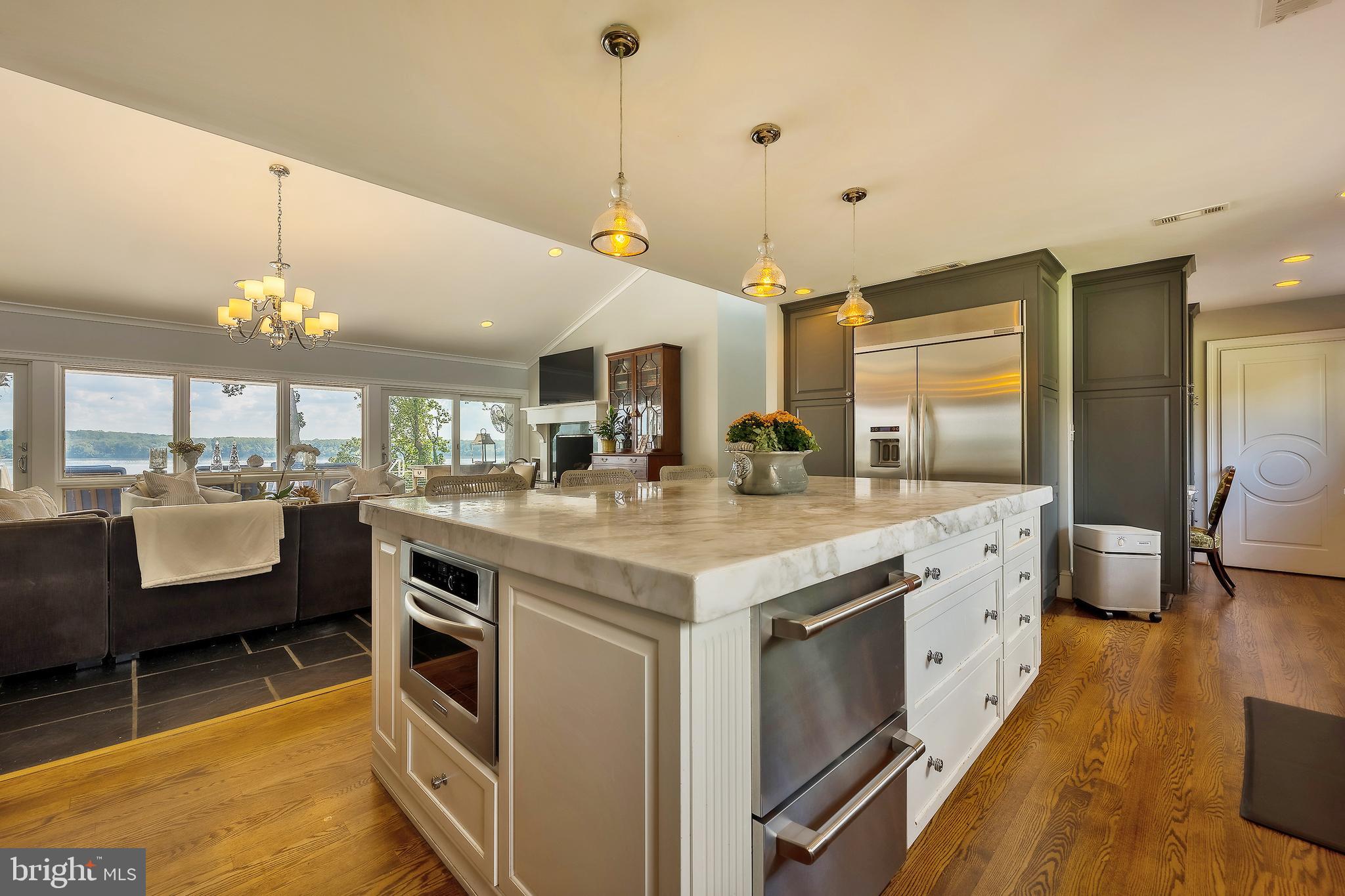 BELLE RIVE - Residential