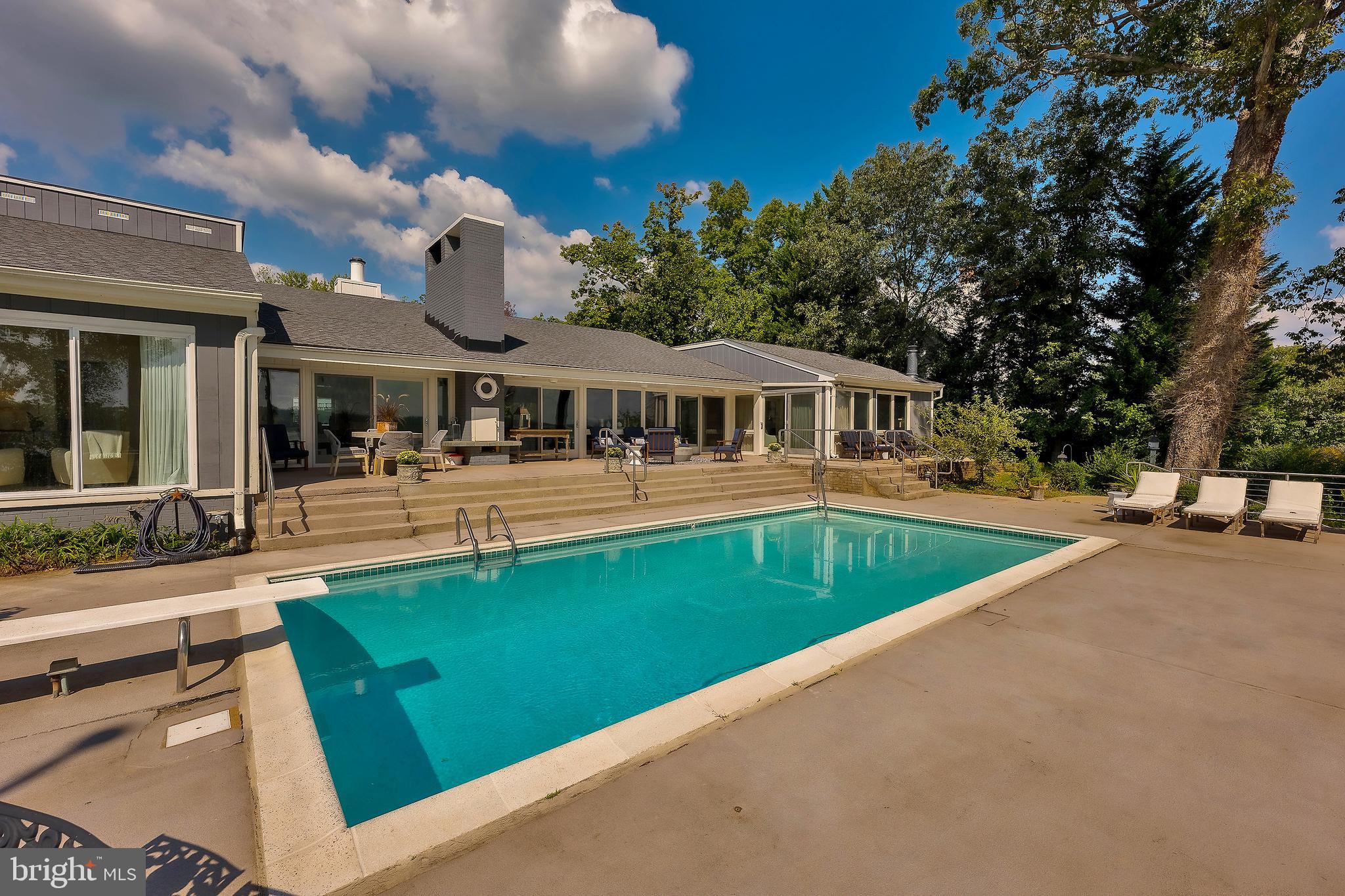 BELLE RIVE - Residential