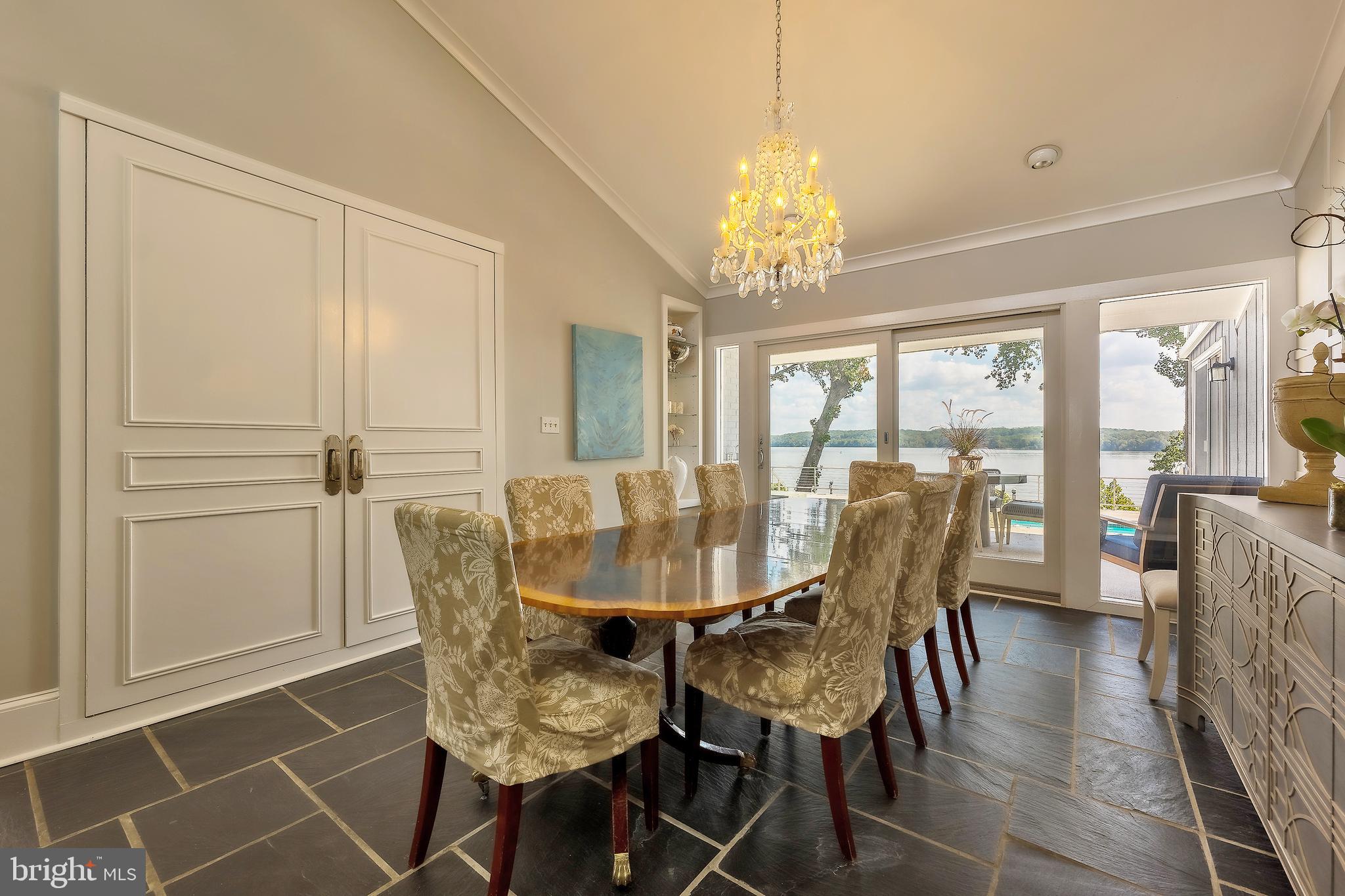 BELLE RIVE - Residential