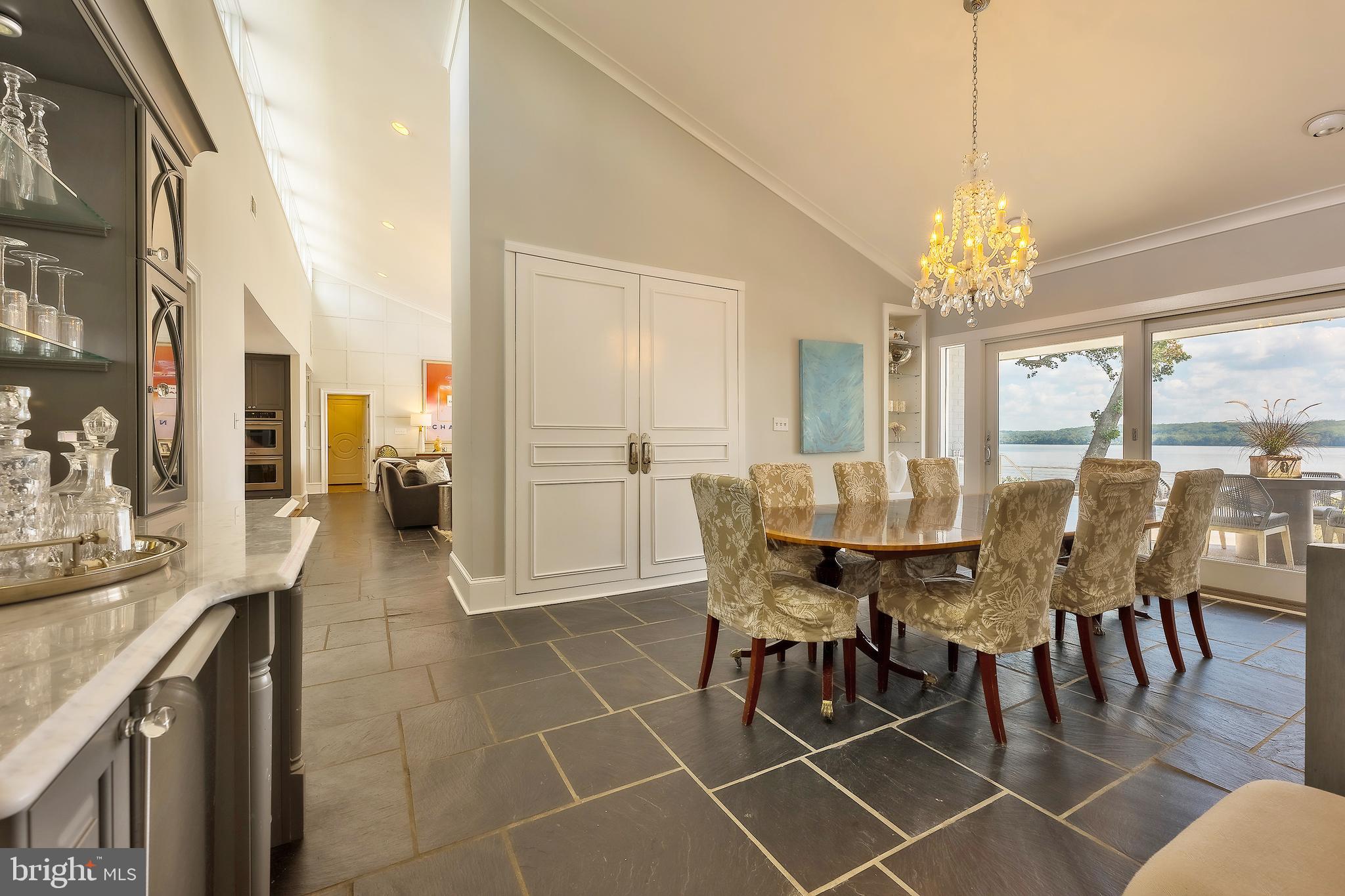 BELLE RIVE - Residential