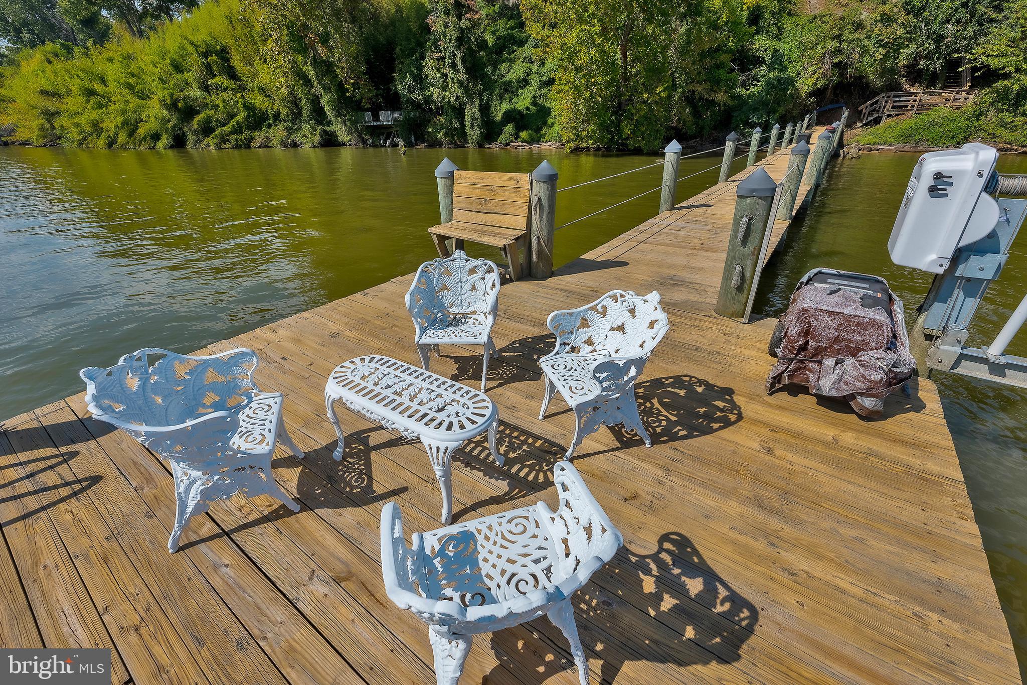 BELLE RIVE - Residential