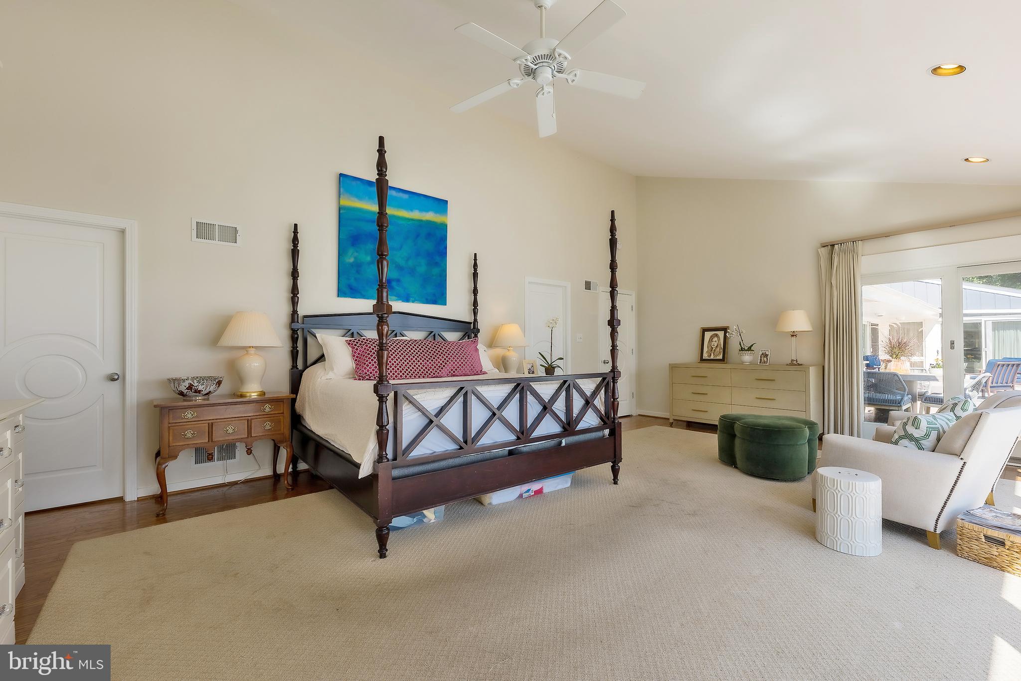 BELLE RIVE - Residential