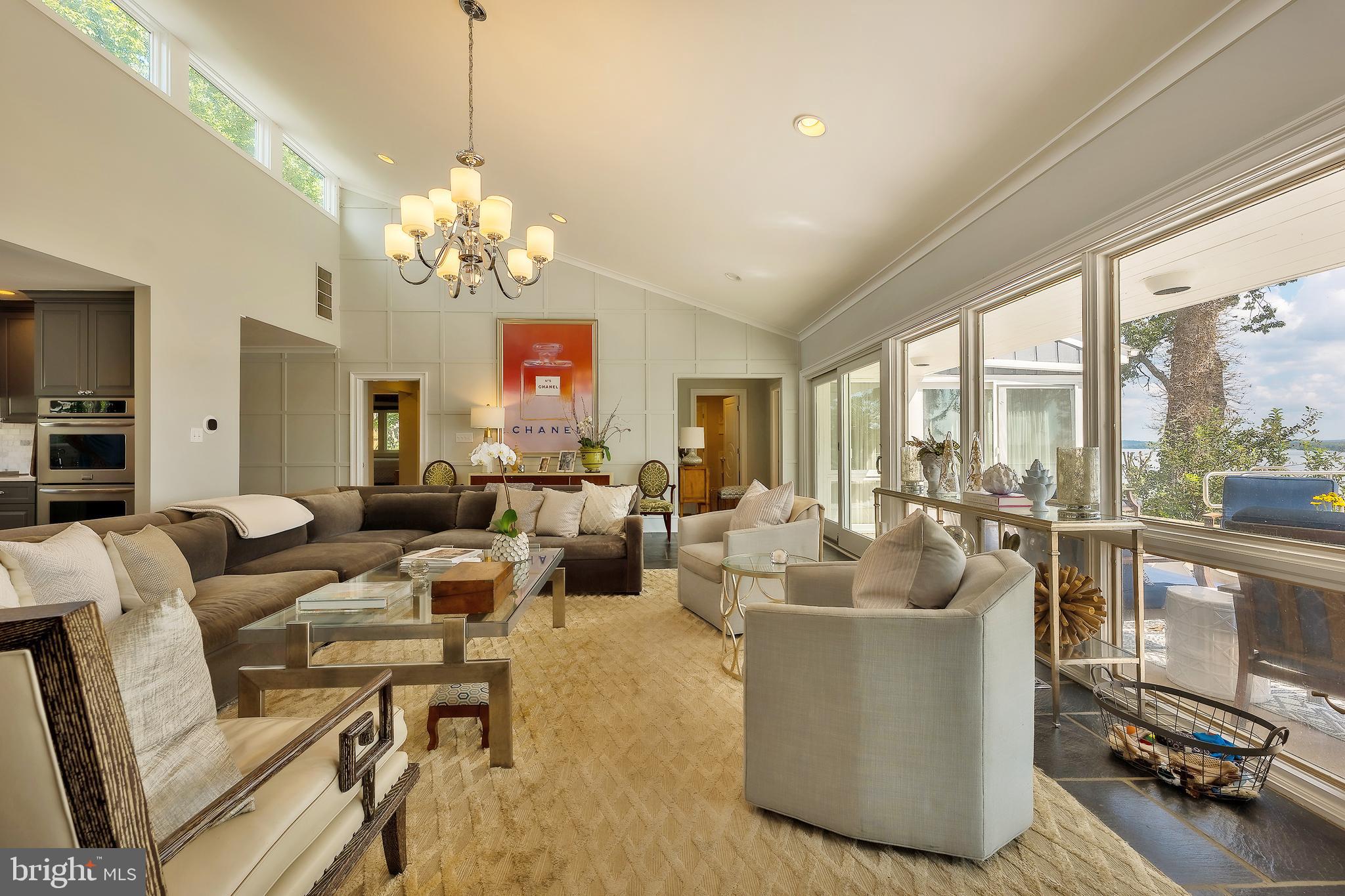 BELLE RIVE - Residential