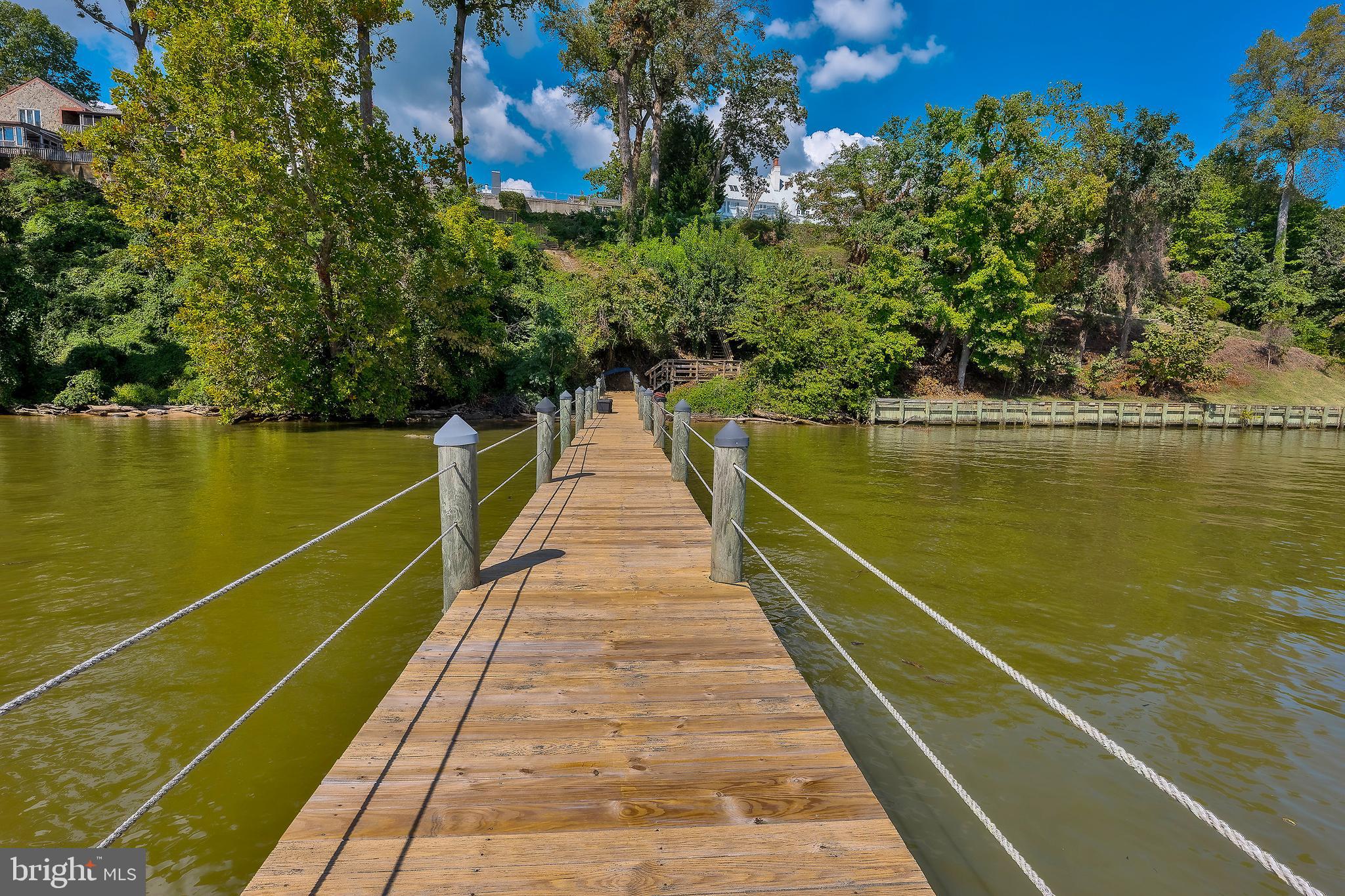 BELLE RIVE - Residential