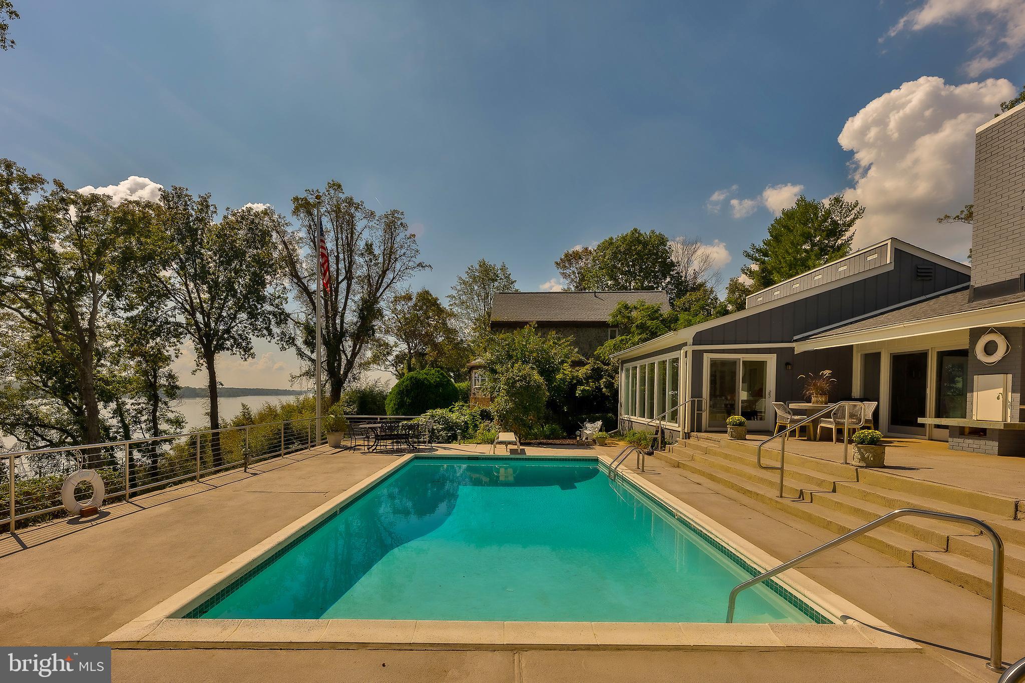 BELLE RIVE - Residential