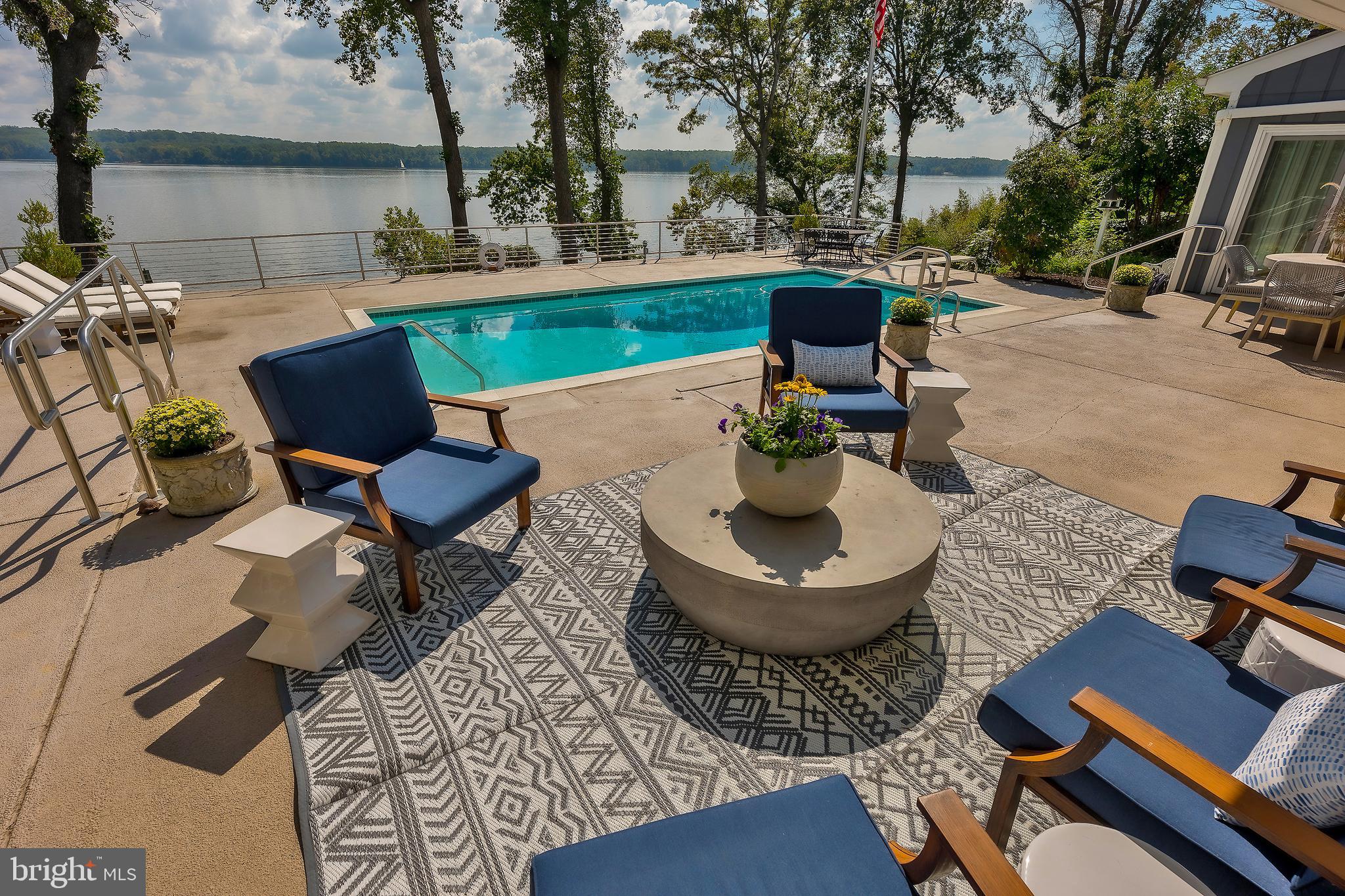 BELLE RIVE - Residential