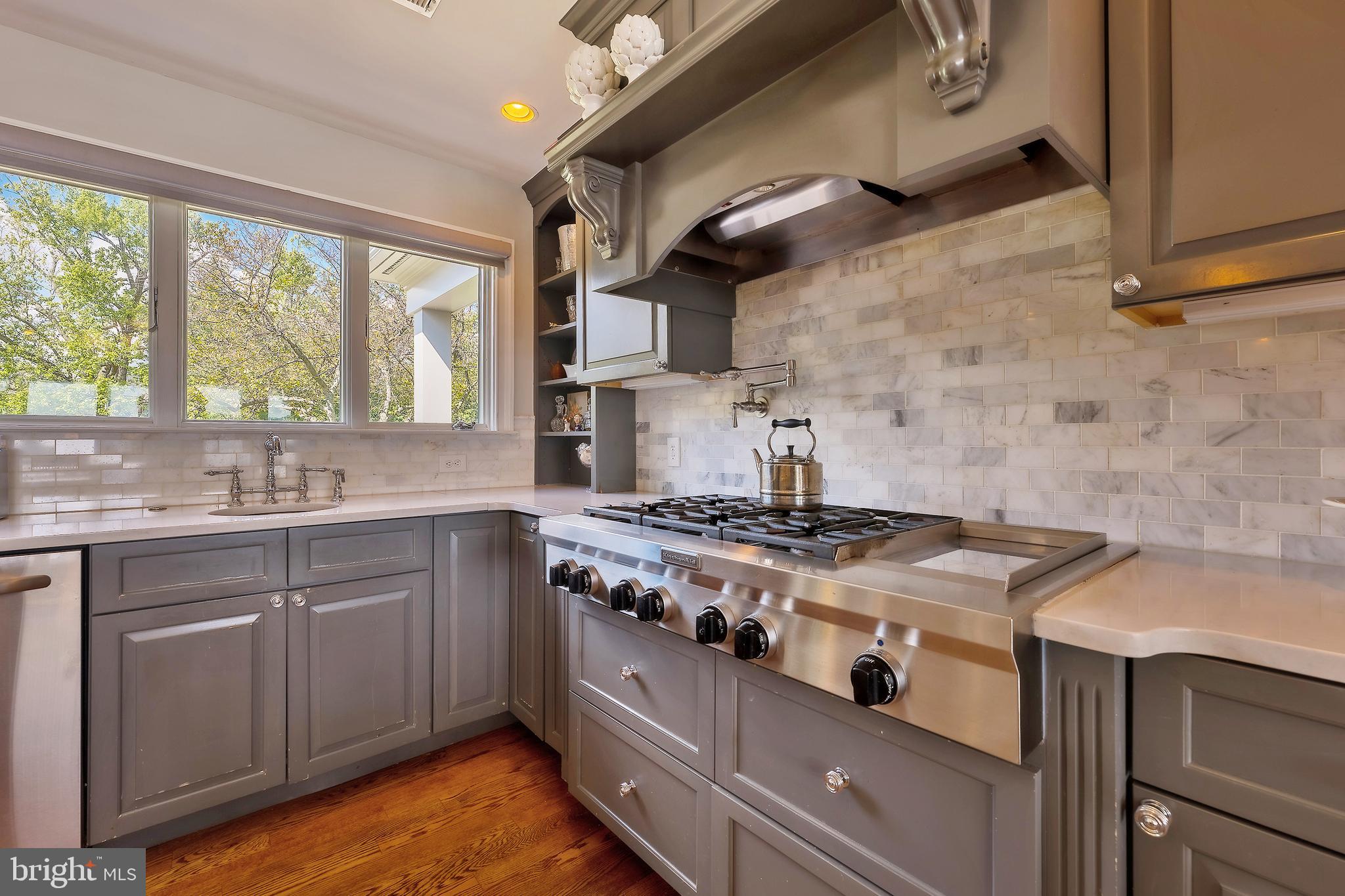 BELLE RIVE - Residential