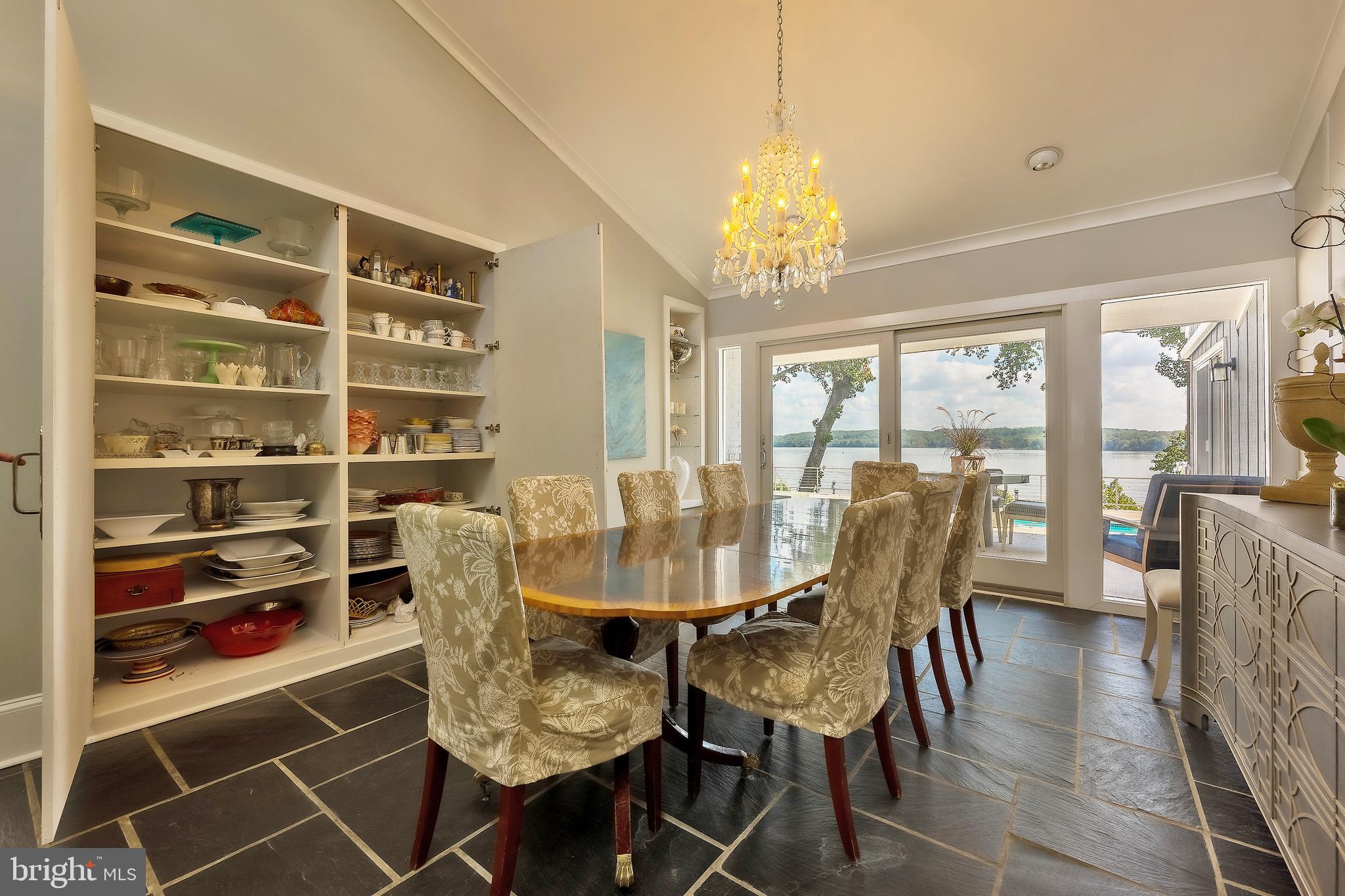 BELLE RIVE - Residential