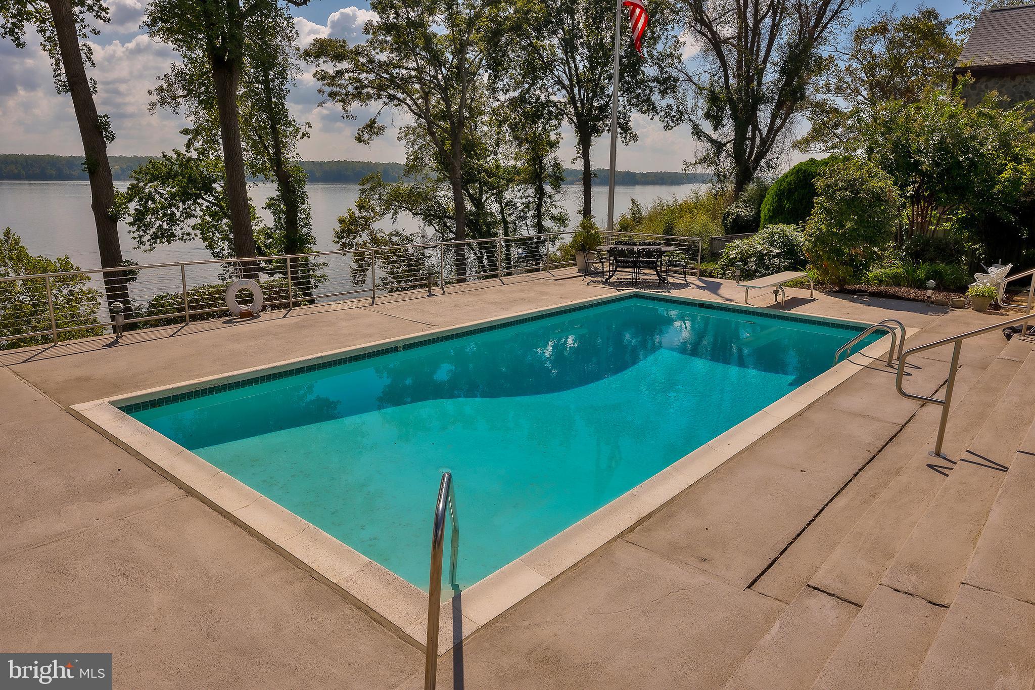 BELLE RIVE - Residential