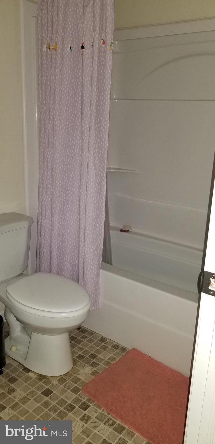 KENT ISLAND ESTATES - Residential Lease