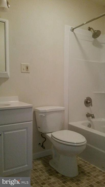 KENT ISLAND ESTATES - Residential Lease