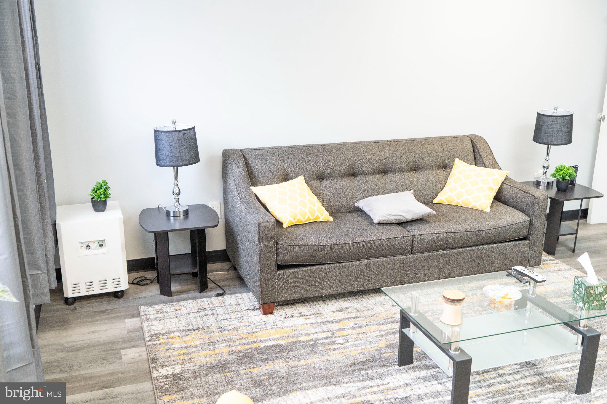 BOOTH-BOYD - Residential