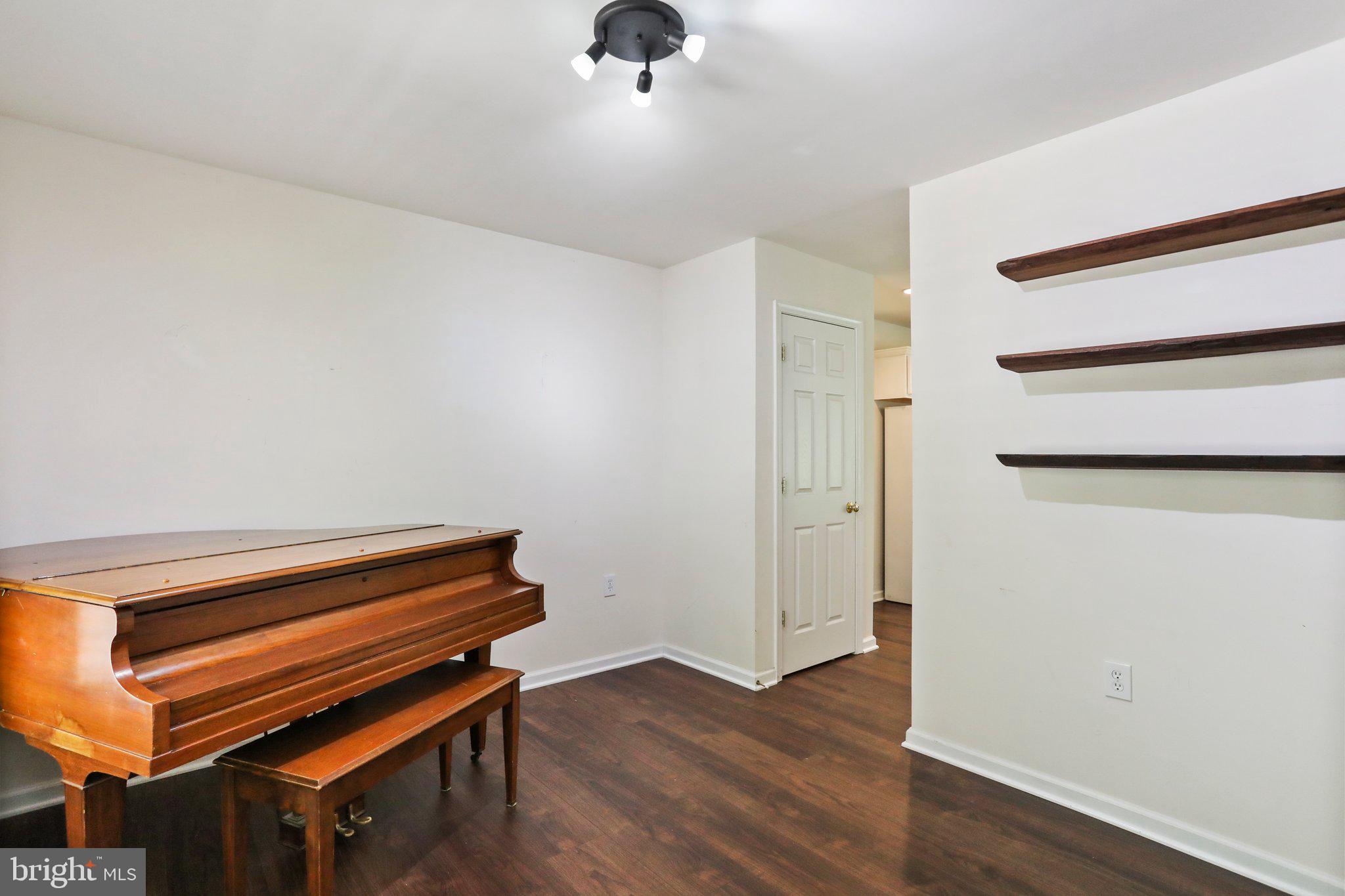 SHANNONDALE - Residential