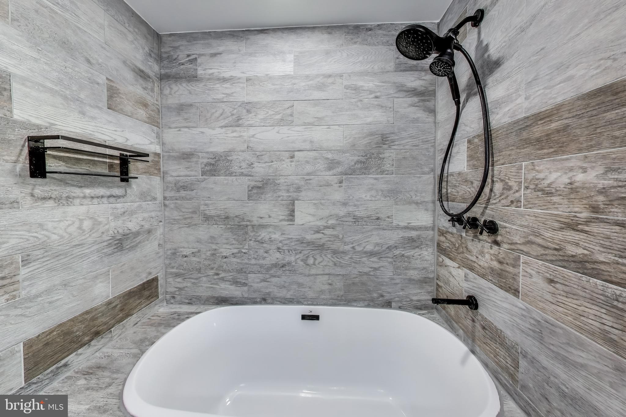 STONERIDGE - Residential Lease