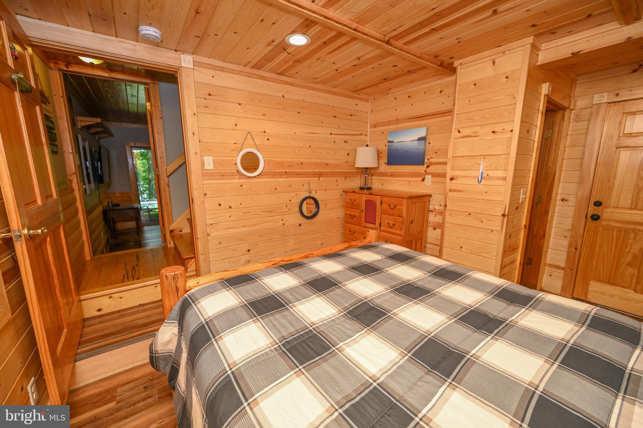 LAKE FOREST - Residential