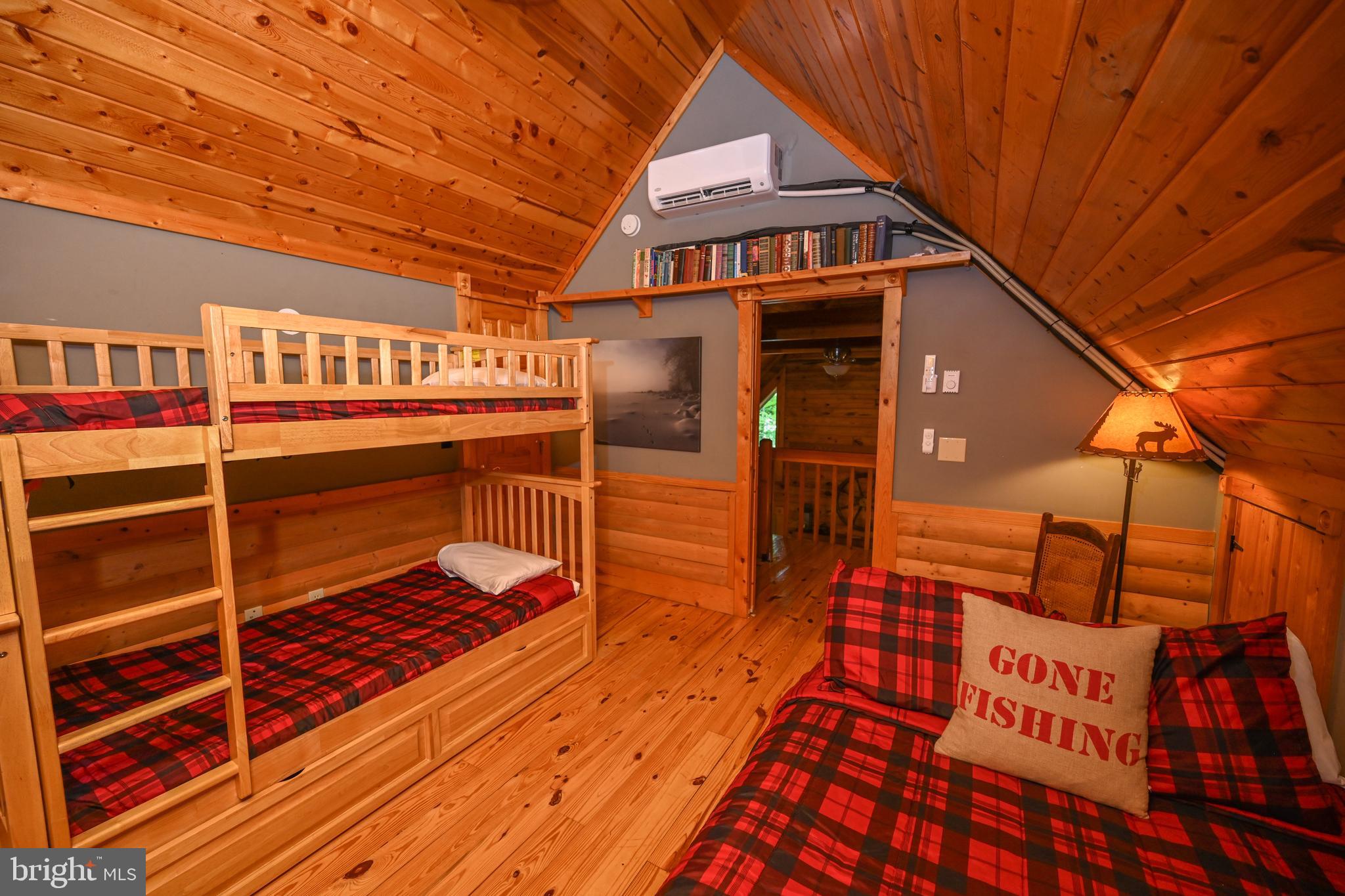 LAKE FOREST - Residential