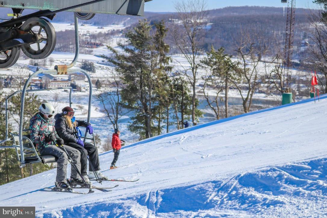 LAKE FOREST - Residential