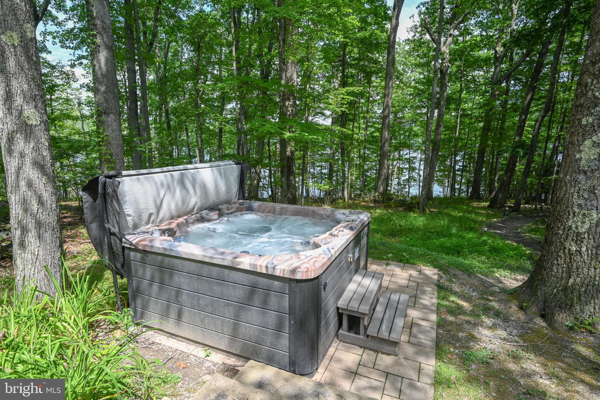 LAKE FOREST - Residential