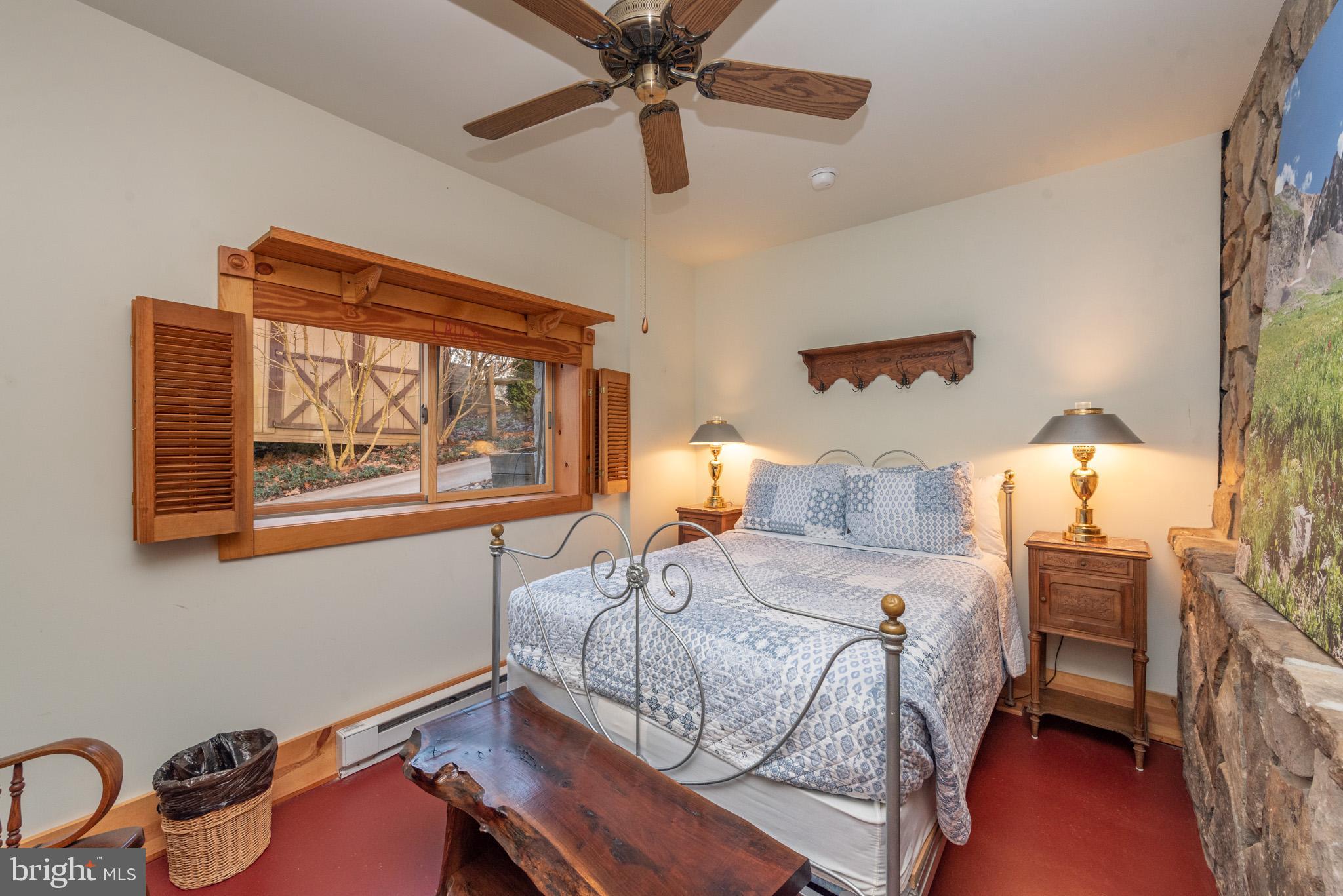 LAKE FOREST - Residential