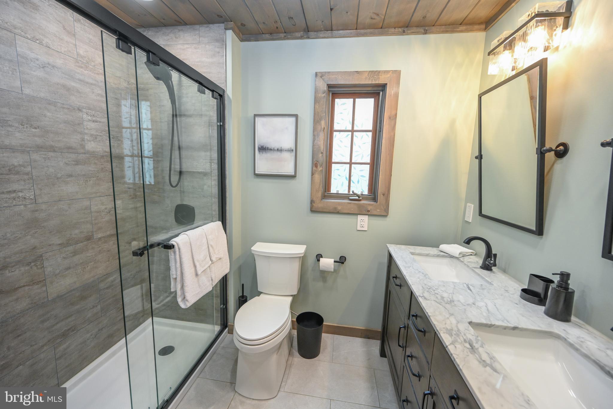 LAKE FOREST - Residential