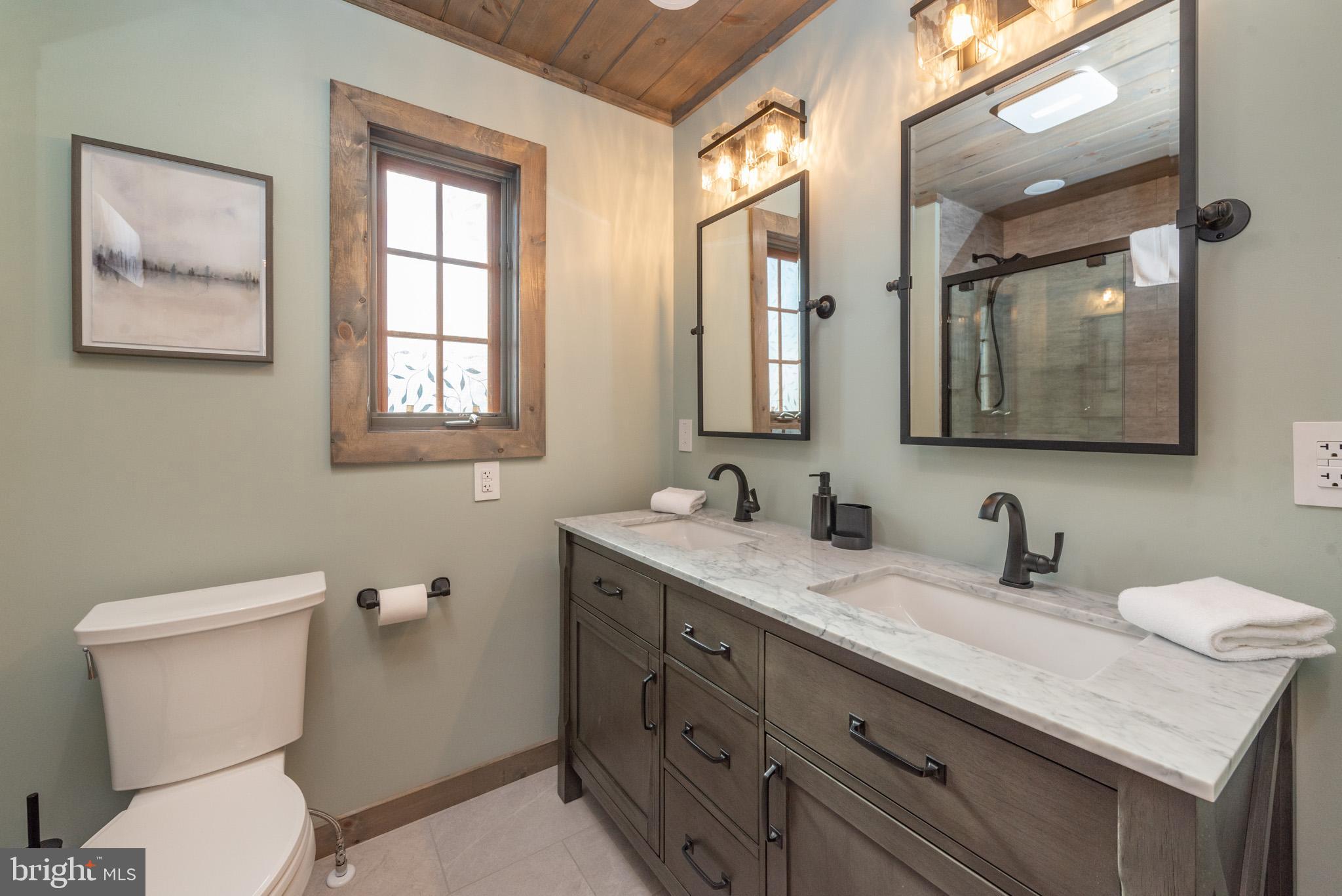 LAKE FOREST - Residential