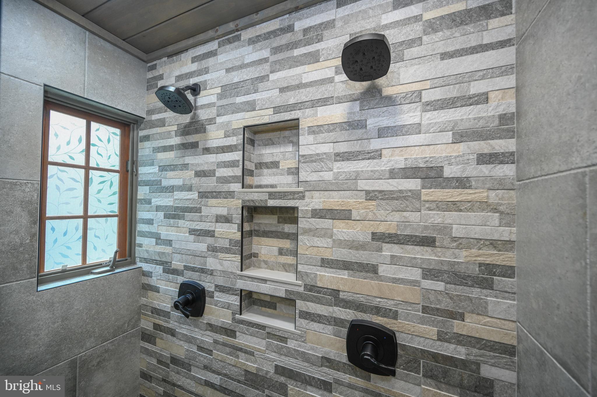 LAKE FOREST - Residential