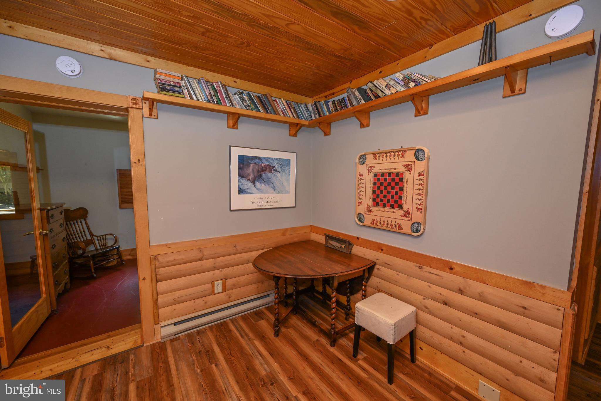 LAKE FOREST - Residential