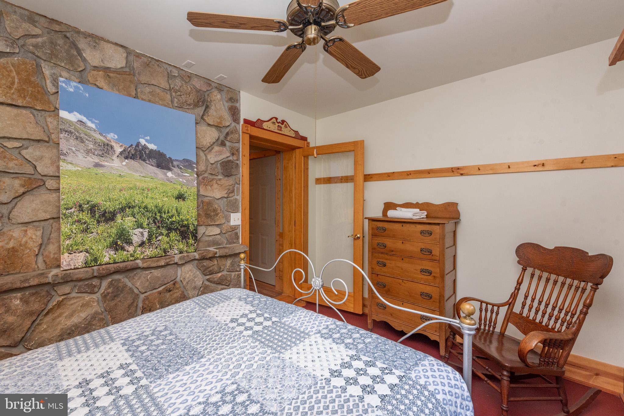 LAKE FOREST - Residential