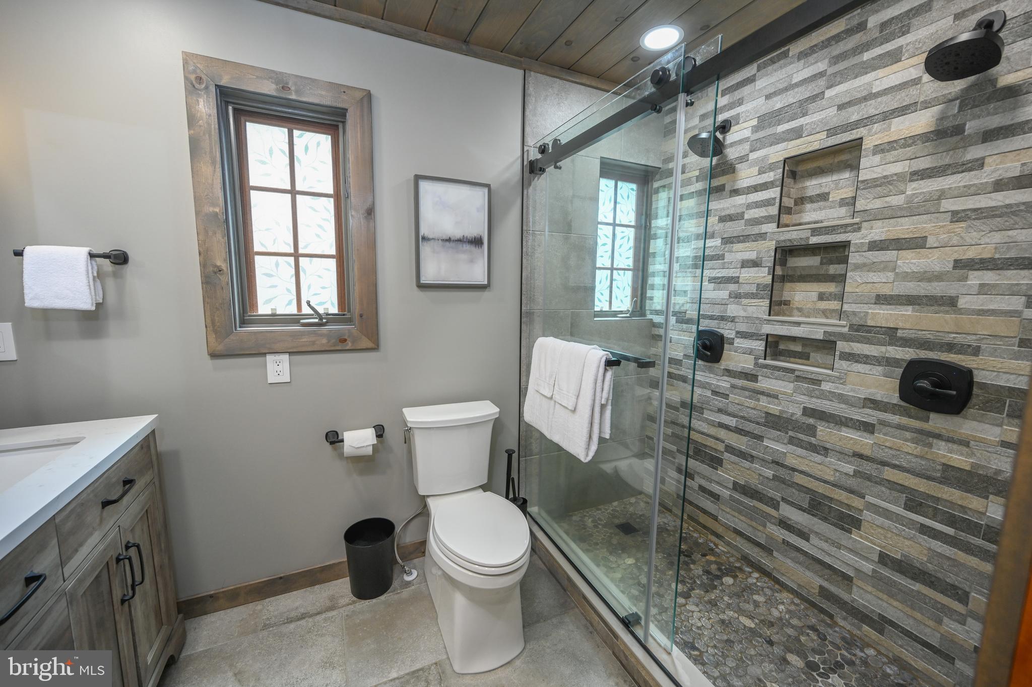 LAKE FOREST - Residential