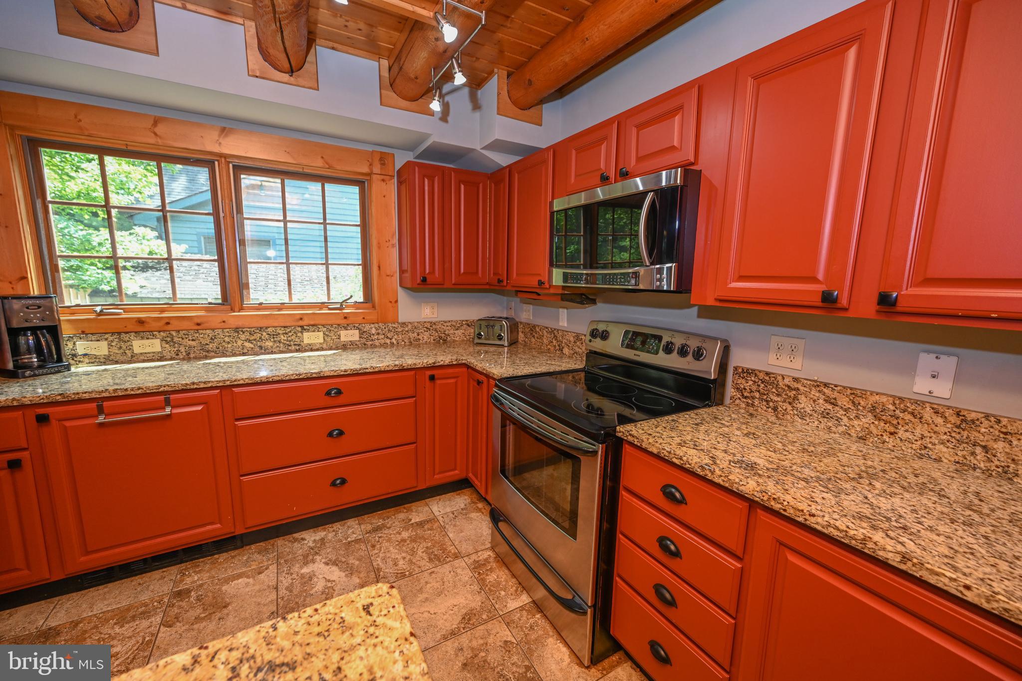 LAKE FOREST - Residential