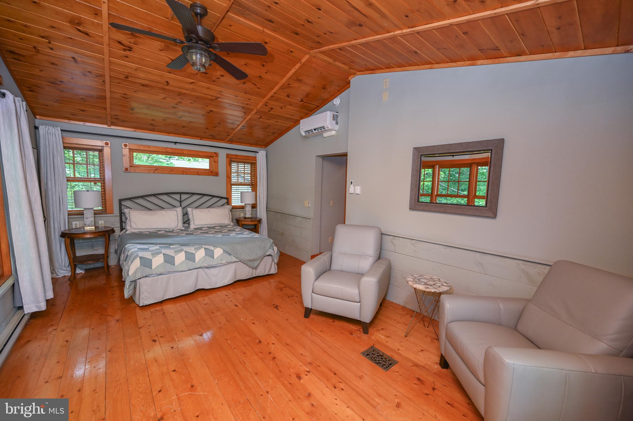 LAKE FOREST - Residential