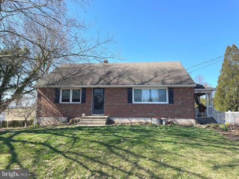 Photo of 325 Galen Hall Road, Reinholds, PA 17569 (MLS # PALA2048728)