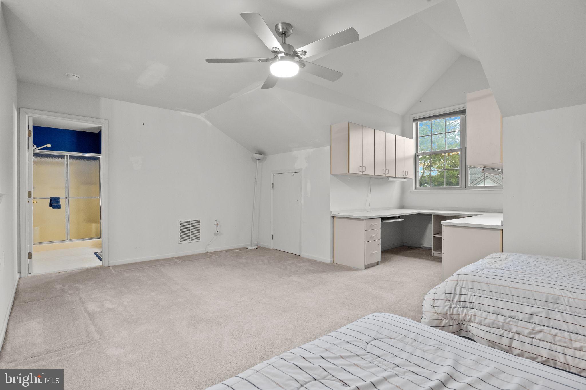 LEGACY OAKS - Residential