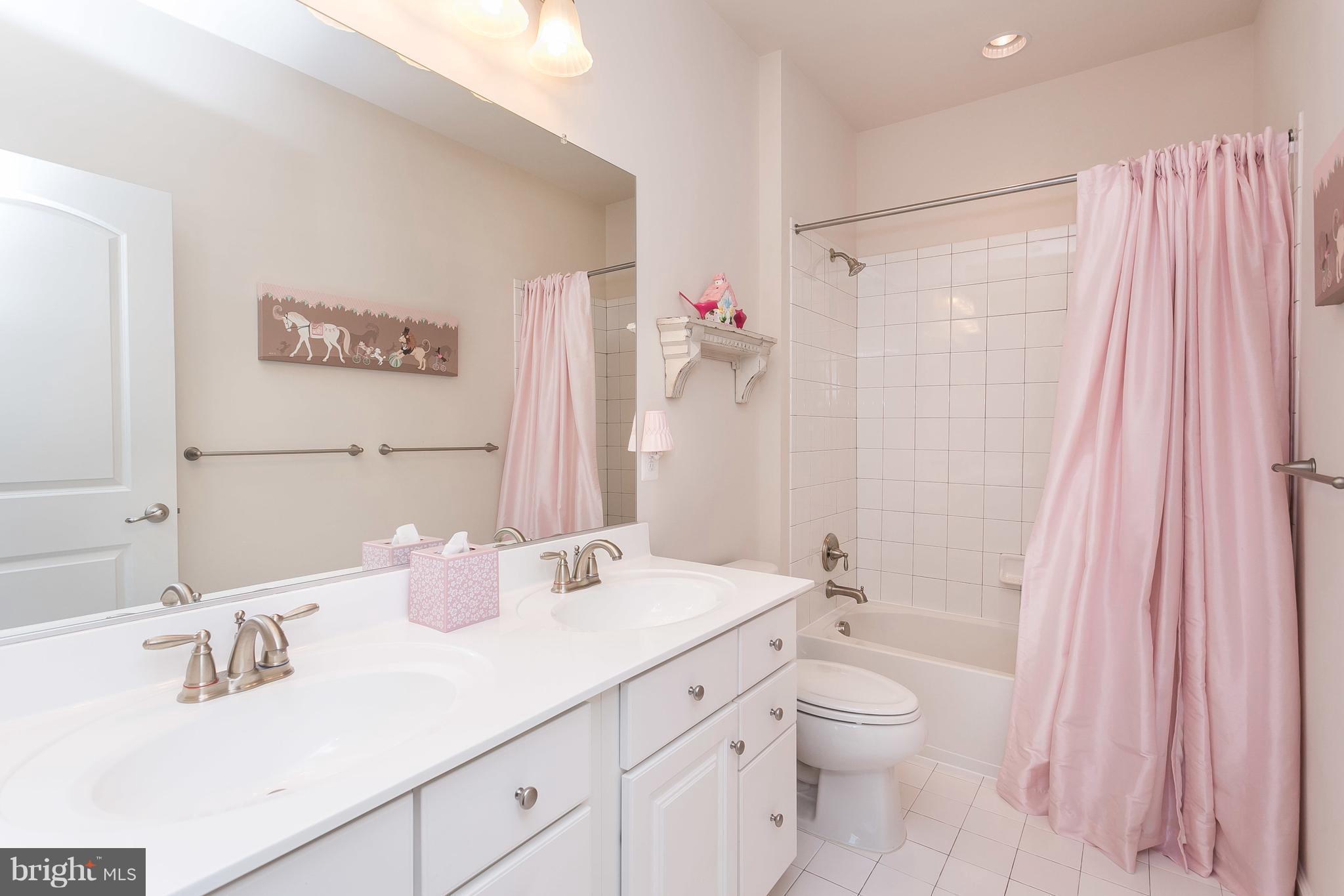 MEADOWVALE - Residential