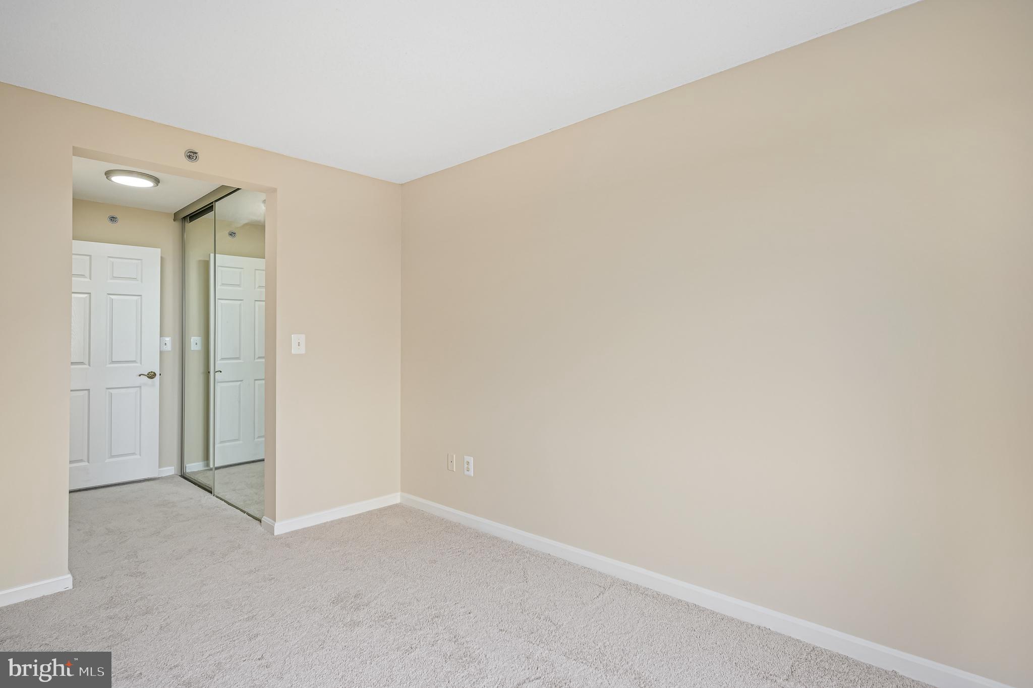 LANSDOWNE WOODS - Residential Lease