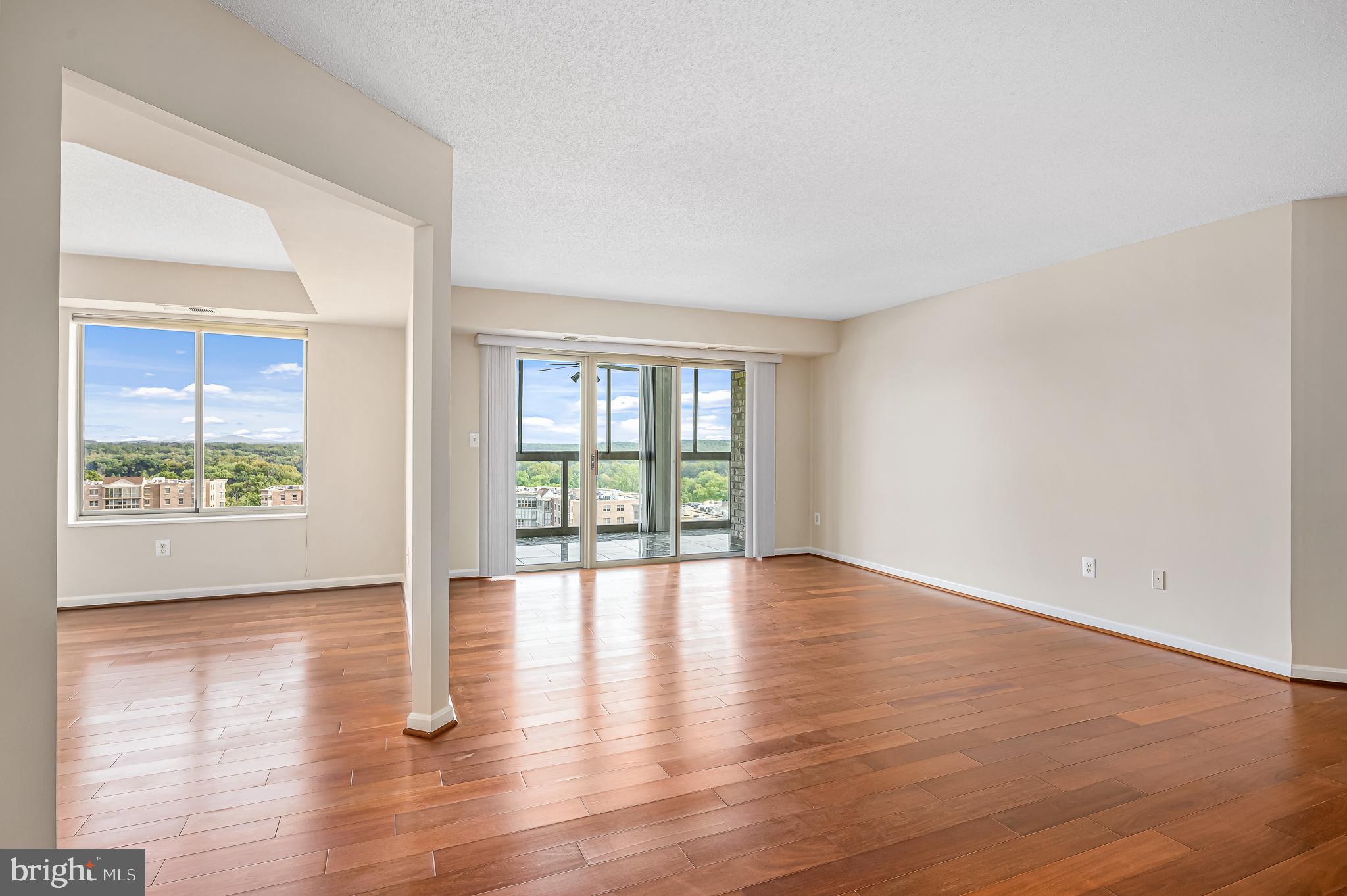 LANSDOWNE WOODS - Residential Lease