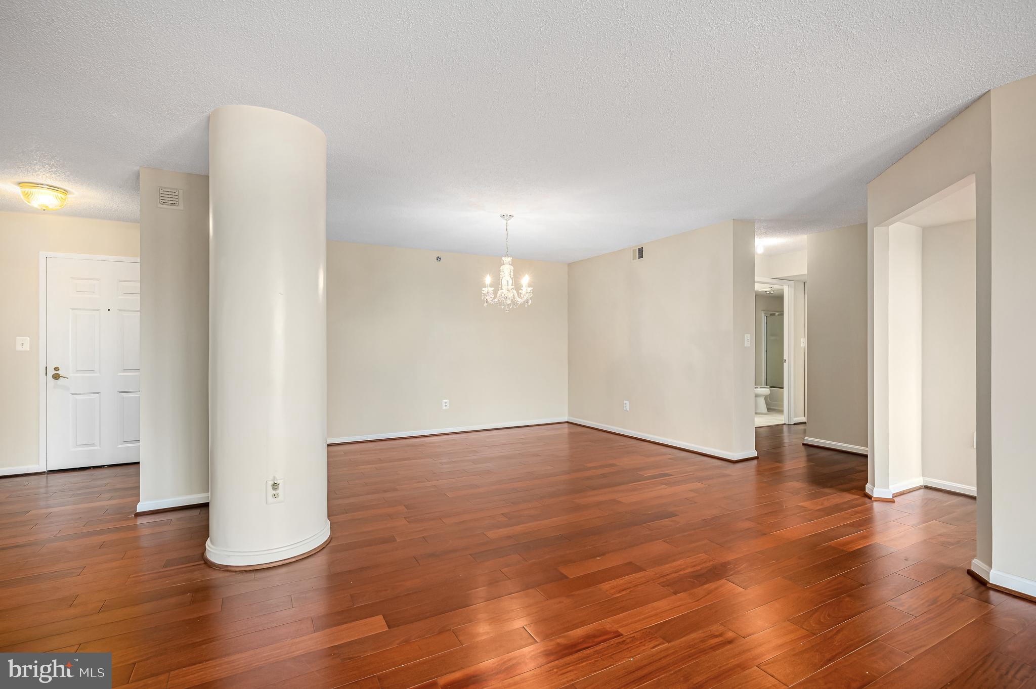 LANSDOWNE WOODS - Residential Lease