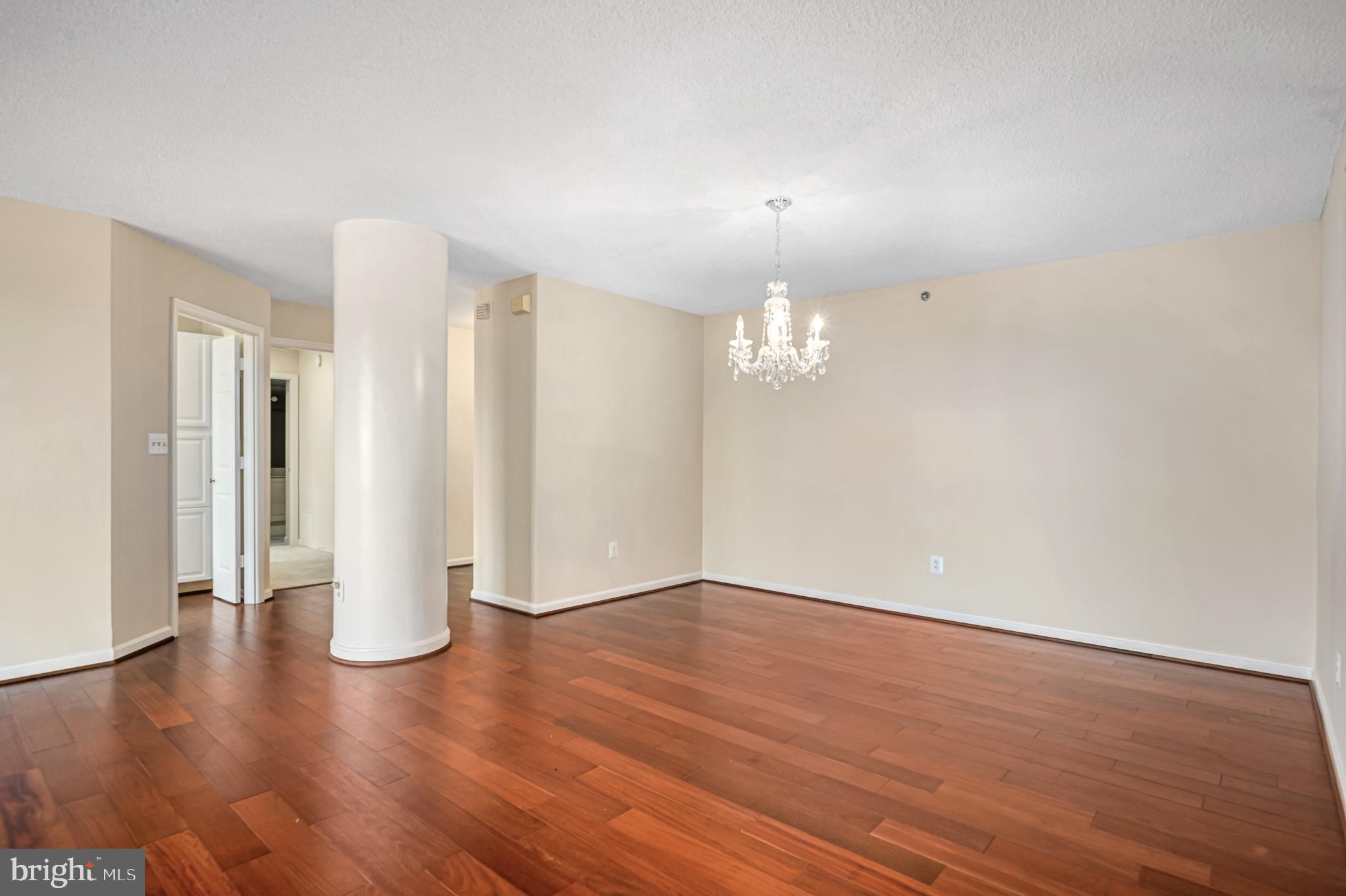 LANSDOWNE WOODS - Residential Lease